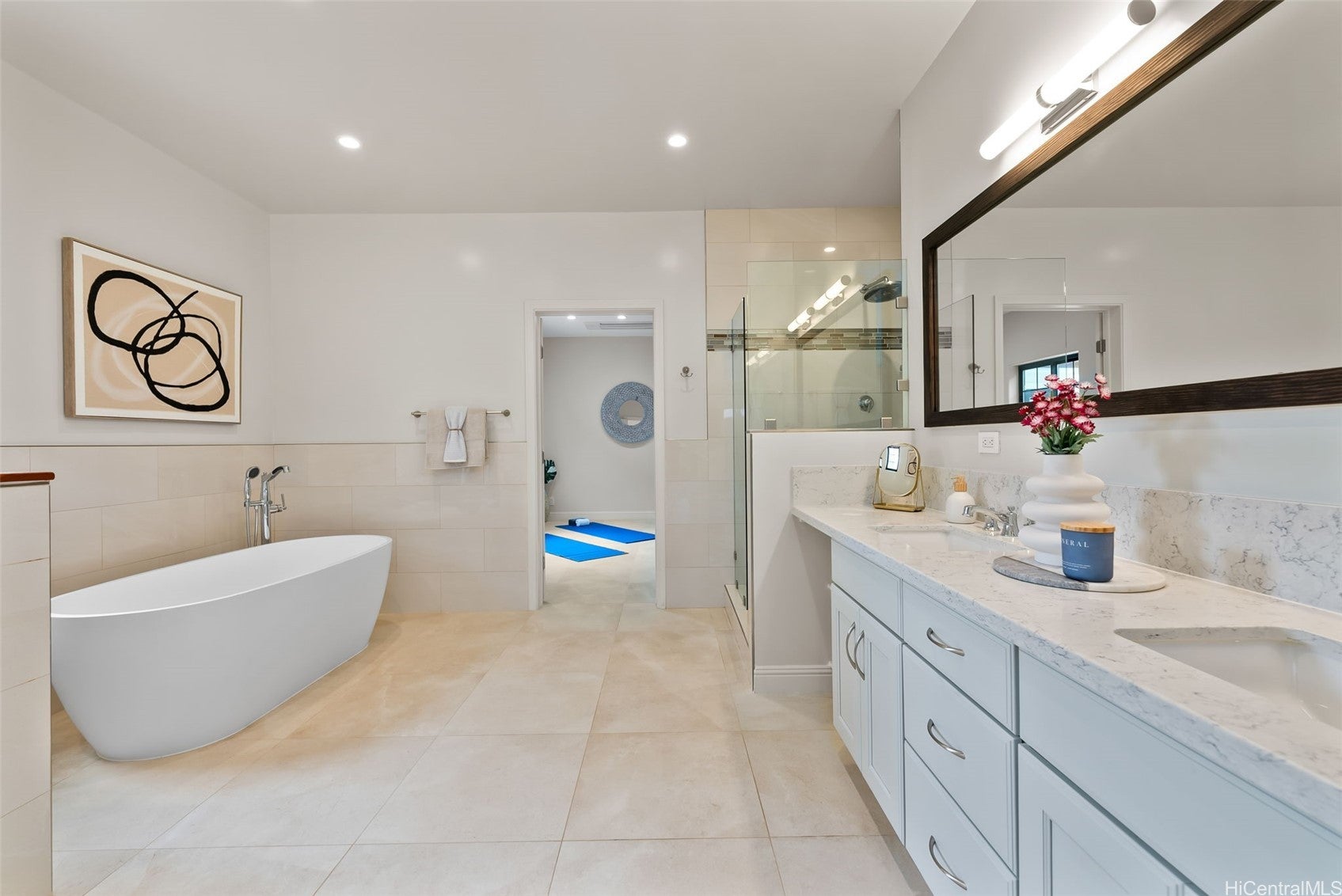 Honolulu, Hawaii, 96816, United States, 6 Bedrooms Bedrooms, ,6 BathroomsBathrooms,Residential,Active,1943793