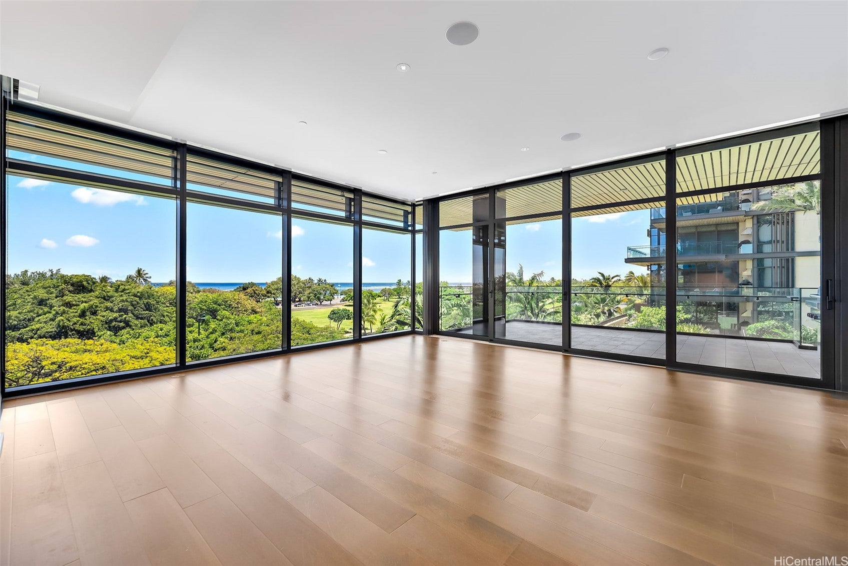 Honolulu, Hawaii, 96814, United States, 2 Bedrooms Bedrooms, ,3 BathroomsBathrooms,Residential,Active,1943792