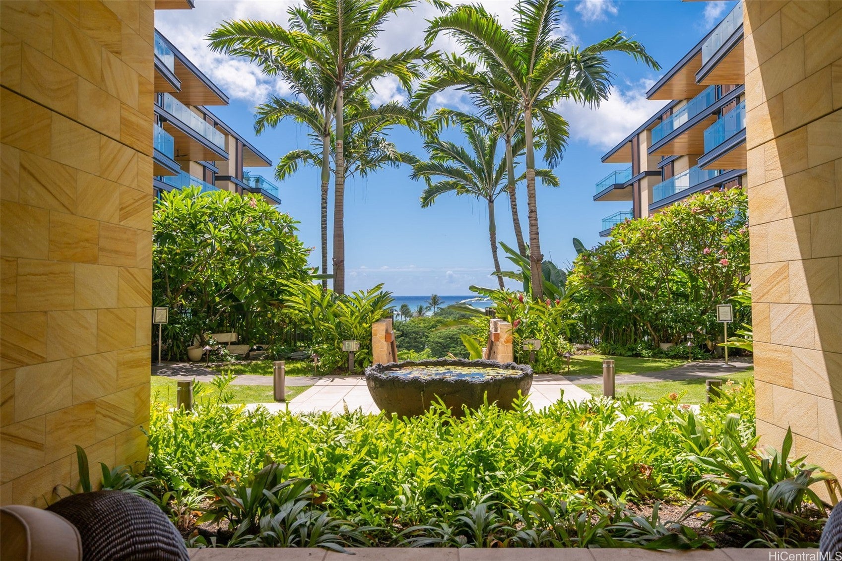 Honolulu, Hawaii, 96814, United States, 2 Bedrooms Bedrooms, ,3 BathroomsBathrooms,Residential,Active,1943792