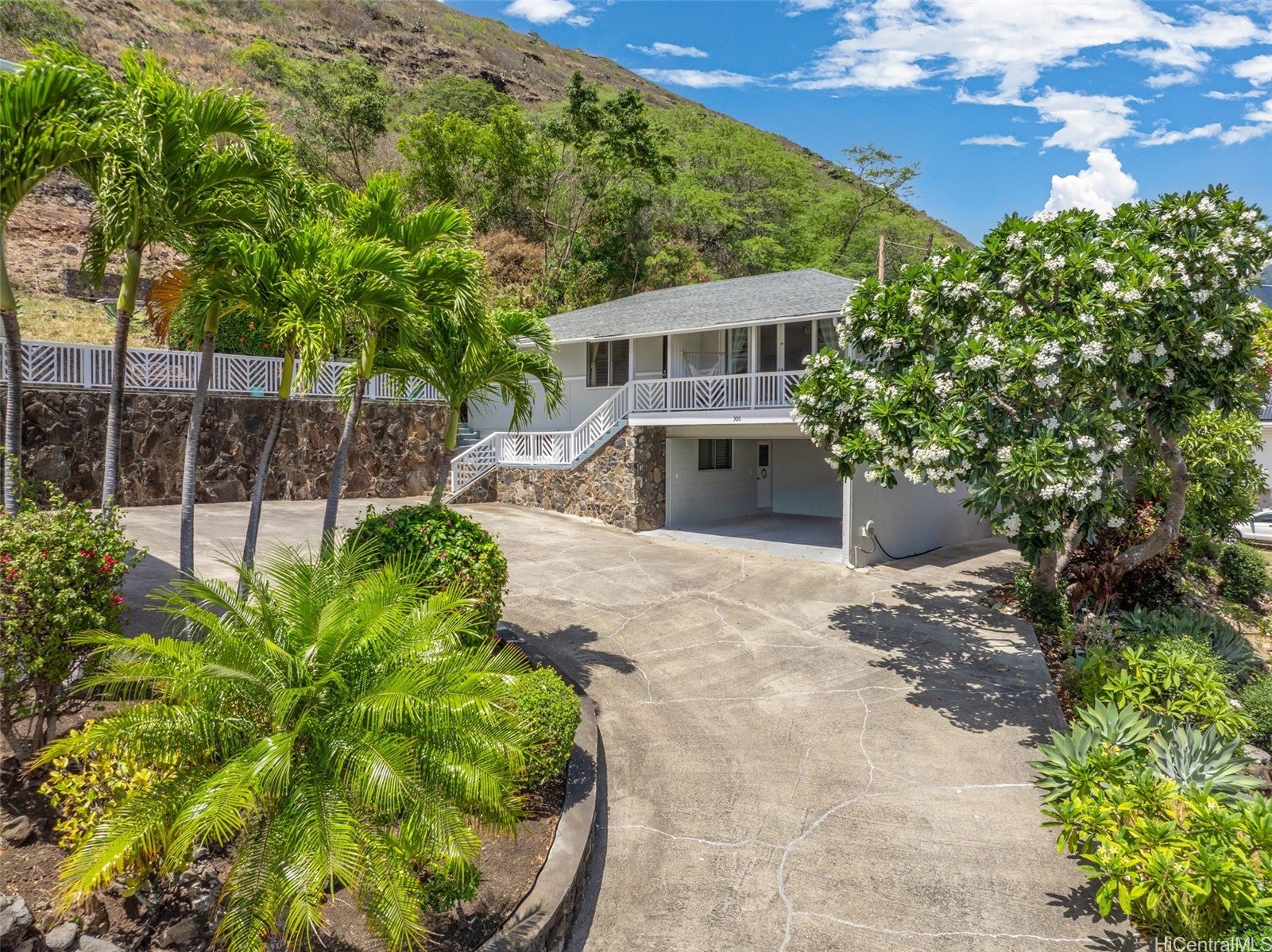 Honolulu, Hawaii, 96821, United States, 10 Bedrooms Bedrooms, ,7 BathroomsBathrooms,Residential,Active,1943771