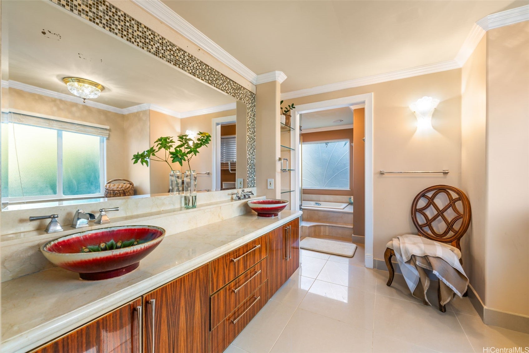 Honolulu, Hawaii, 96821, United States, 5 Bedrooms Bedrooms, ,5 BathroomsBathrooms,Residential,Active,1943765