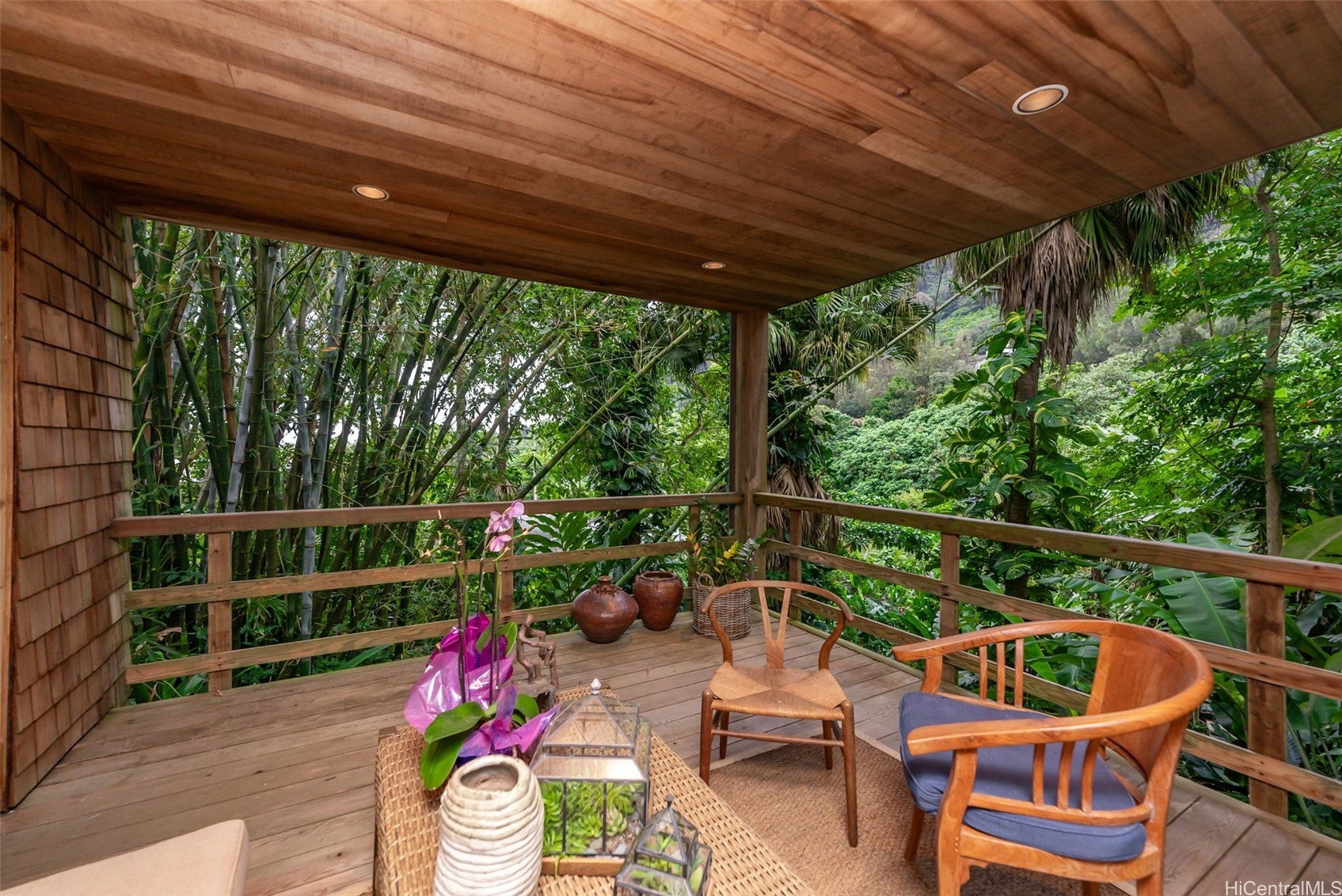 Honolulu, Hawaii, 96817, United States, 2 Bedrooms Bedrooms, ,3 BathroomsBathrooms,Residential,Active,1943804