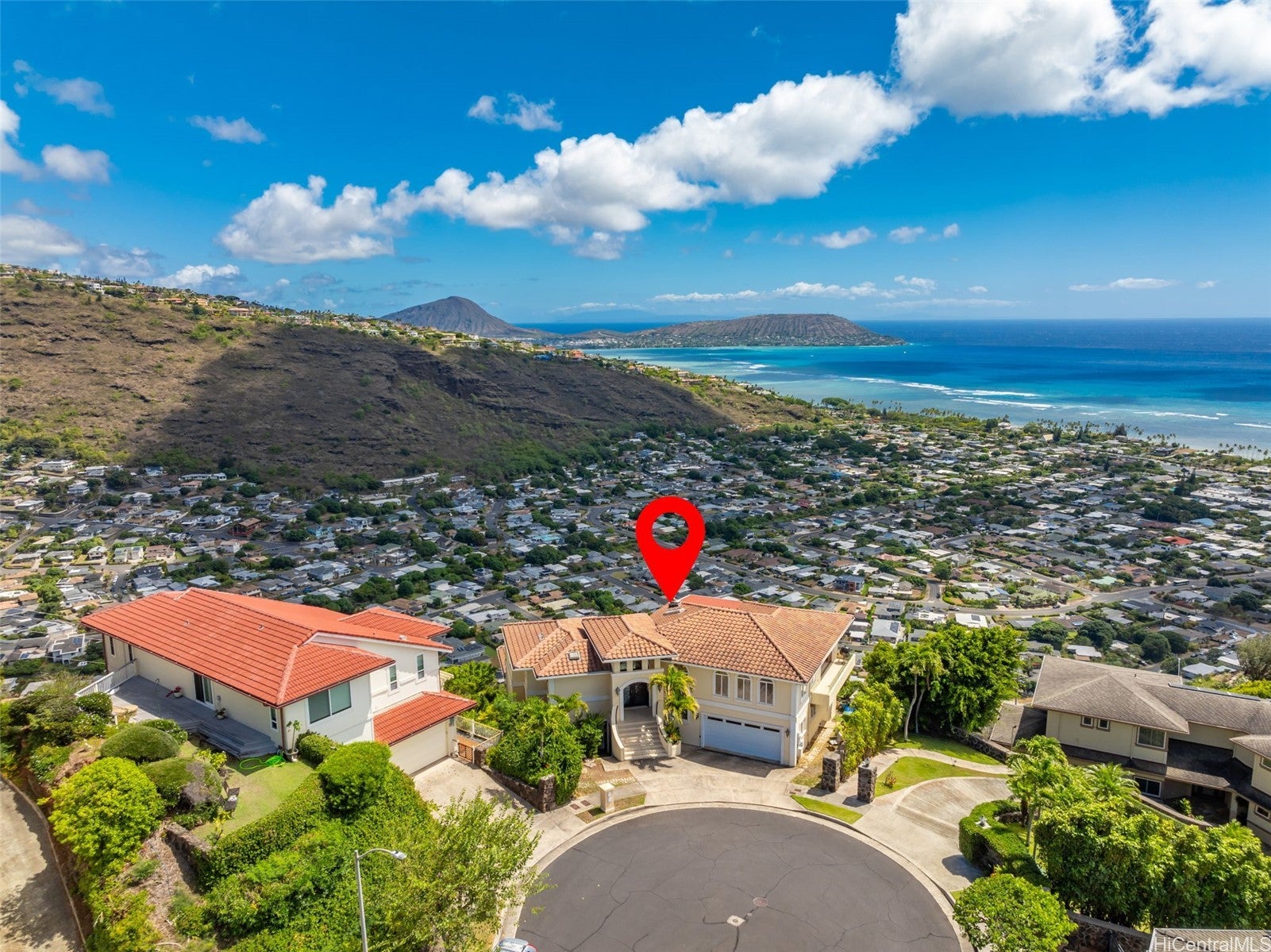 Honolulu, Hawaii, 96821, United States, 5 Bedrooms Bedrooms, ,5 BathroomsBathrooms,Residential,Active,1943765