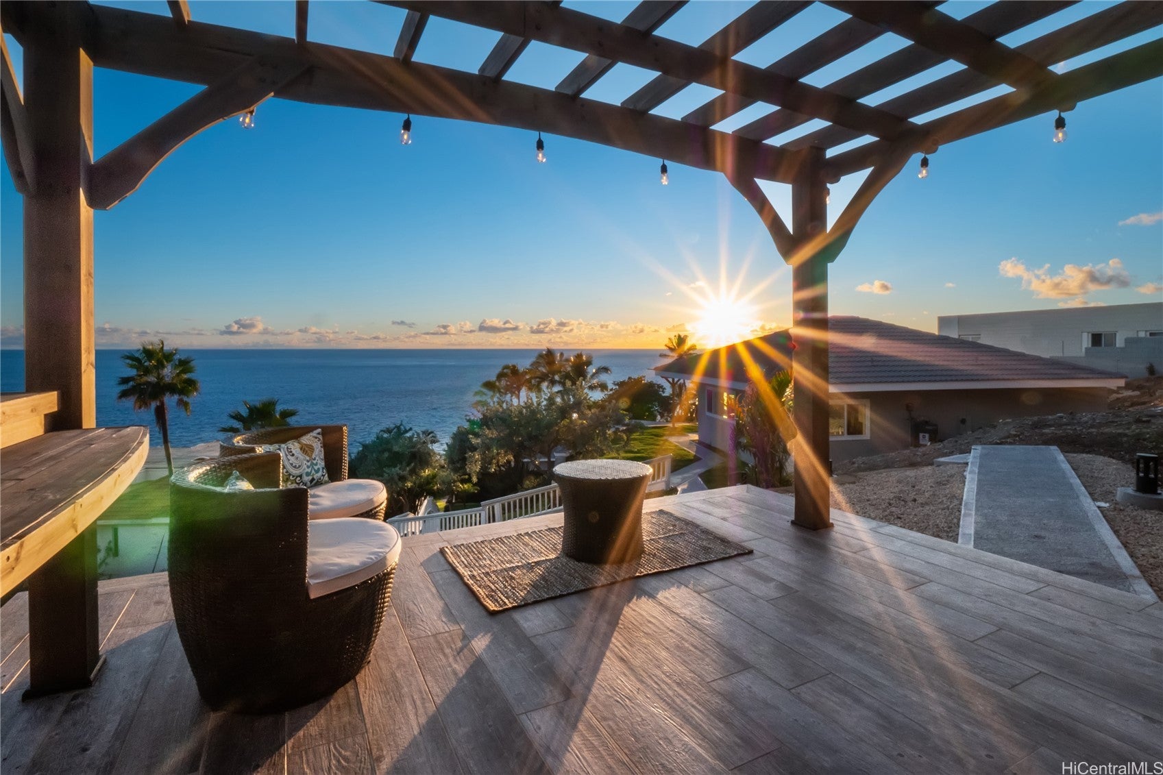 Honolulu, Hawaii, 96825, United States, ,4 BathroomsBathrooms,Residential,Active,1703164