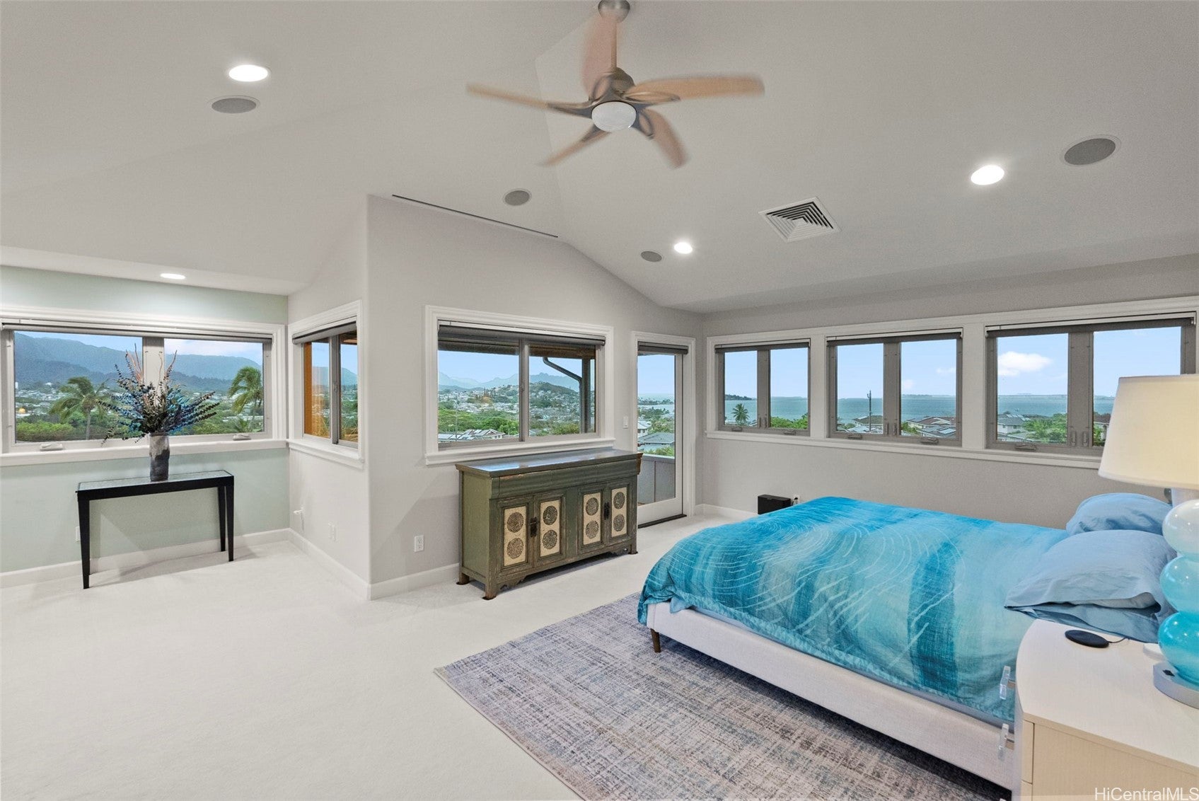 Kaneohe, Hawaii, 96744, United States, 4 Bedrooms Bedrooms, ,5 BathroomsBathrooms,Residential,Active,1943815