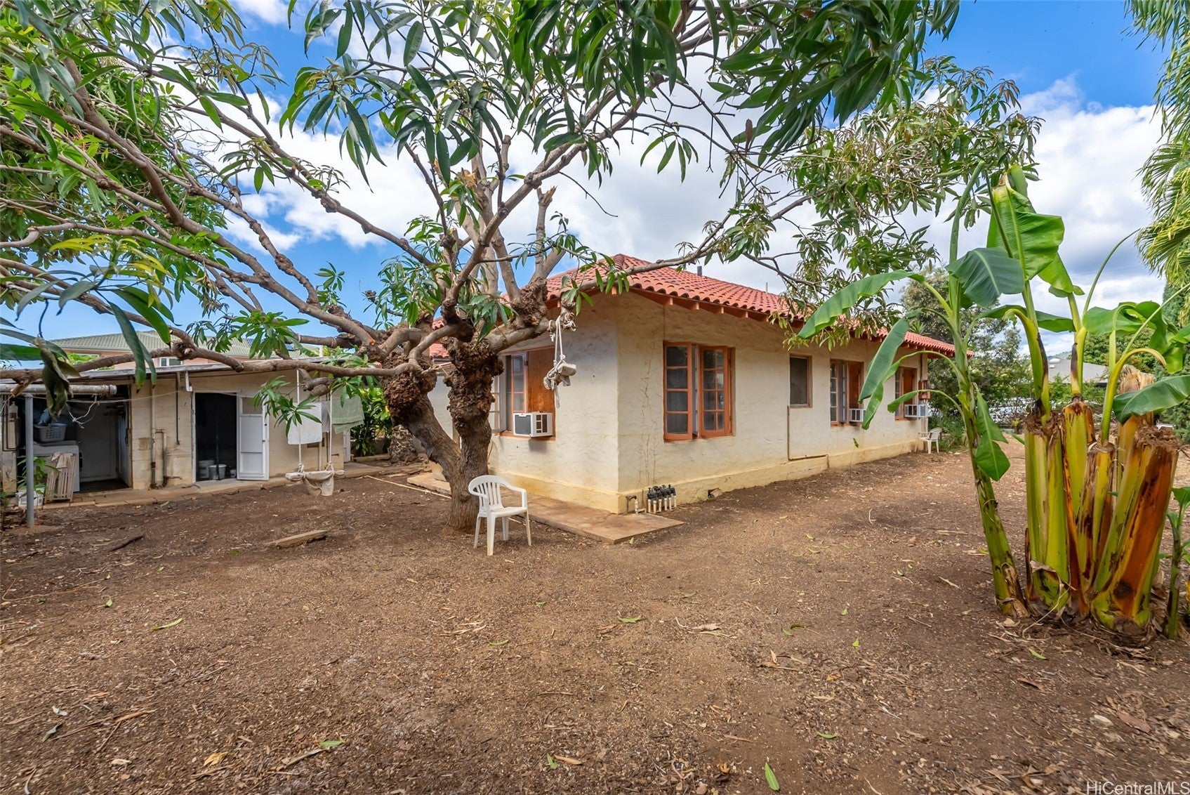 Honolulu, Hawaii, 96815, United States, 5 Bedrooms Bedrooms, ,2 BathroomsBathrooms,Residential,Active,2002333