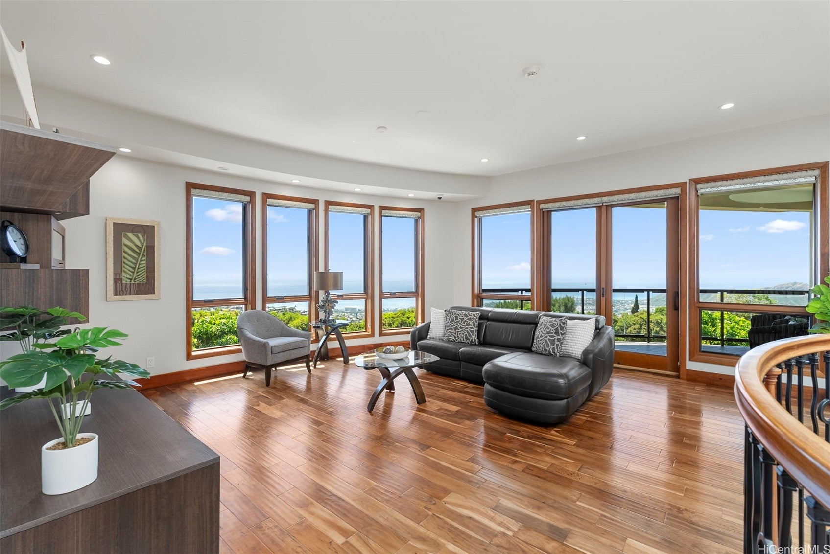 Honolulu, Hawaii, 96816, United States, 4 Bedrooms Bedrooms, ,4 BathroomsBathrooms,Residential,Active,1943823