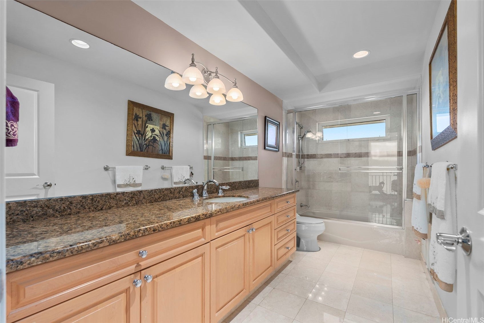 Honolulu, Hawaii, 96821, United States, 4 Bedrooms Bedrooms, ,4 BathroomsBathrooms,Residential,Contingent,2006797