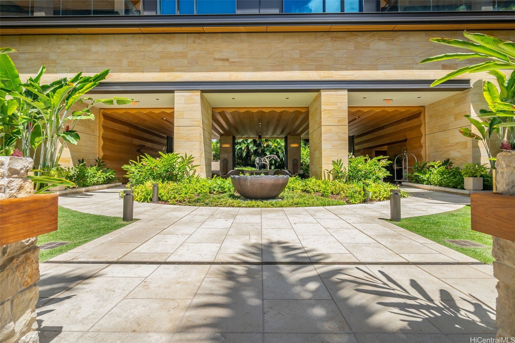 Honolulu, Hawaii, 96814, United States, 2 Bedrooms Bedrooms, ,3 BathroomsBathrooms,Residential,Active,1943792