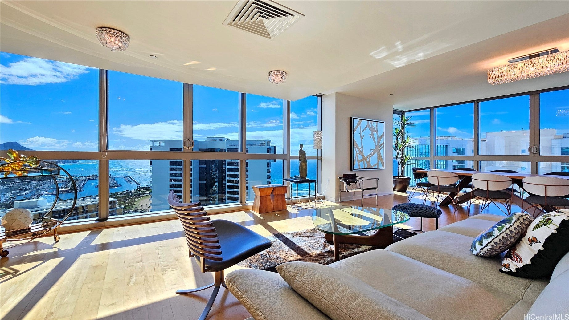 Honolulu, Hawaii, 96814, United States, 3 Bedrooms Bedrooms, ,3 BathroomsBathrooms,Residential,Active,2013630