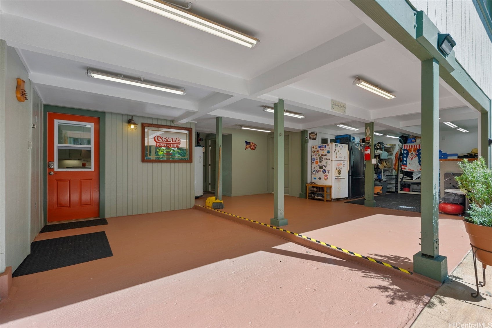 Haleiwa, Hawaii, 96712, United States, 4 Bedrooms Bedrooms, ,4 BathroomsBathrooms,Residential,Active,1993935