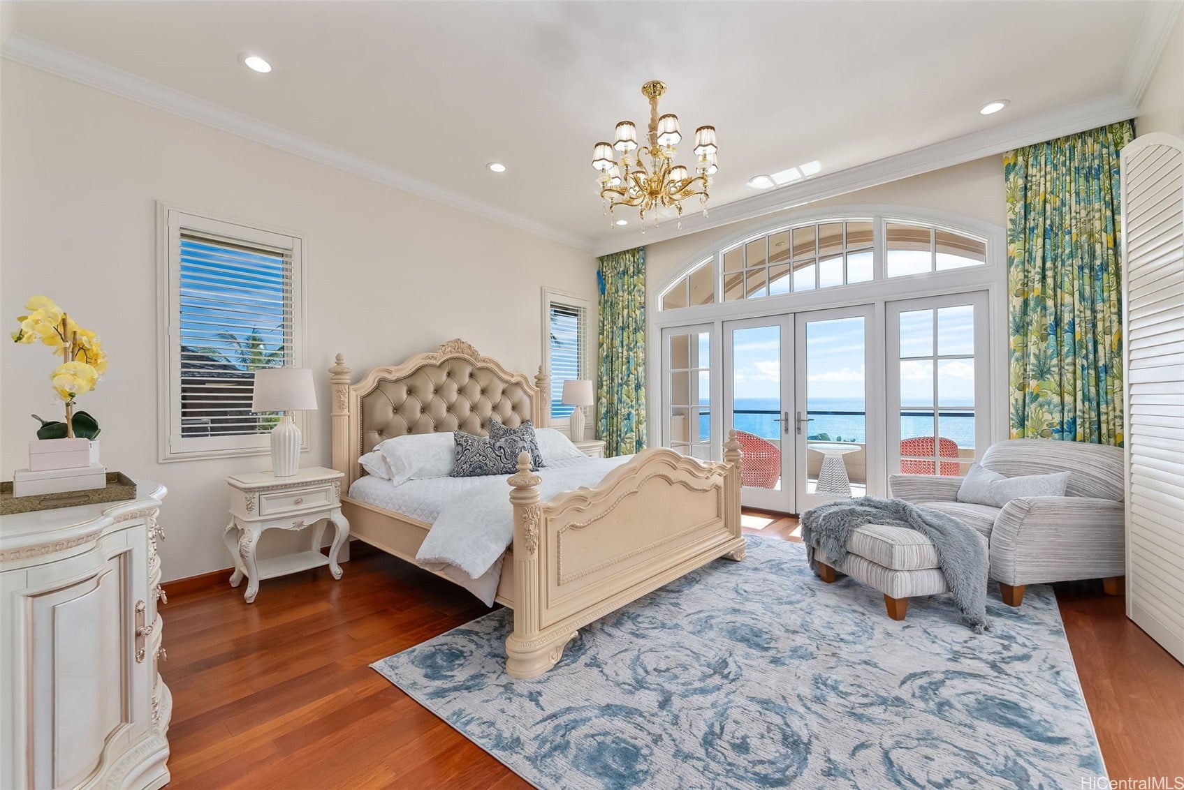 Honolulu, Hawaii, 96821, United States, 7 Bedrooms Bedrooms, ,8 BathroomsBathrooms,Residential,Active,2006802