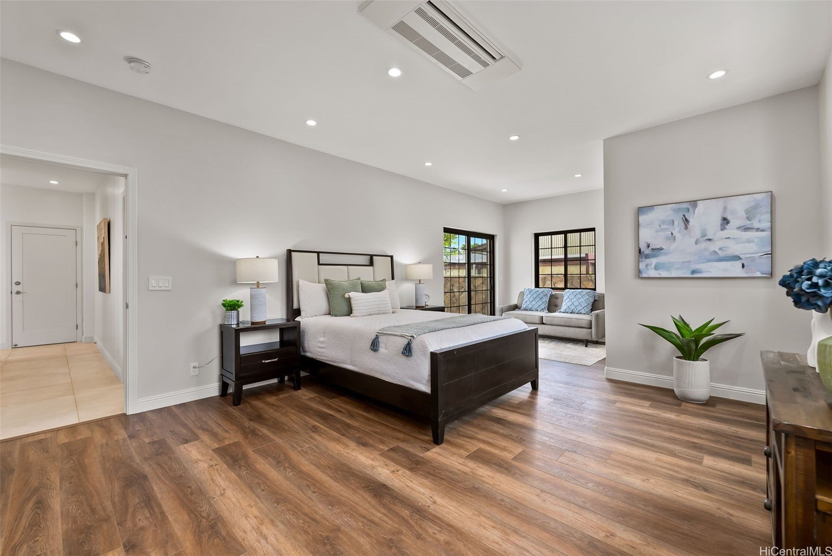 Honolulu, Hawaii, 96816, United States, 6 Bedrooms Bedrooms, ,6 BathroomsBathrooms,Residential,Active,1943793