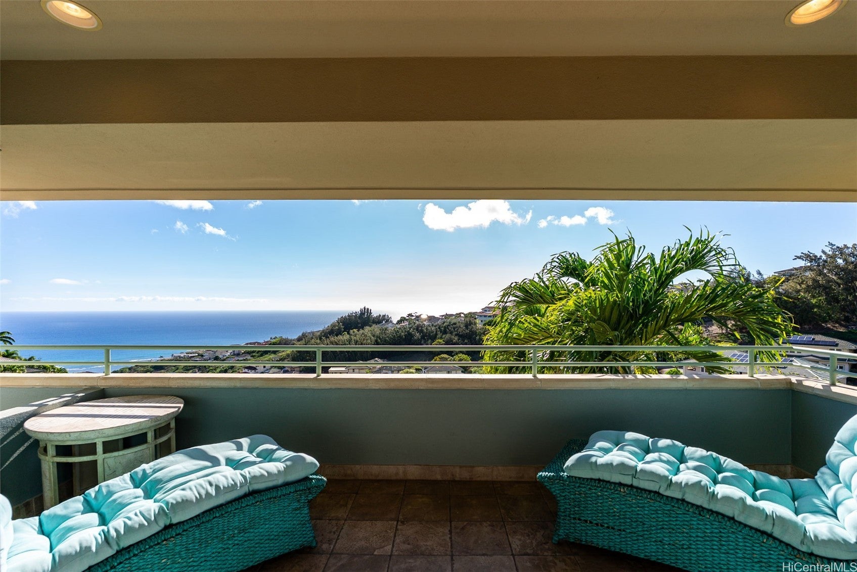 Honolulu, Hawaii, 96821, United States, 4 Bedrooms Bedrooms, ,4 BathroomsBathrooms,Residential,Contingent,2006797