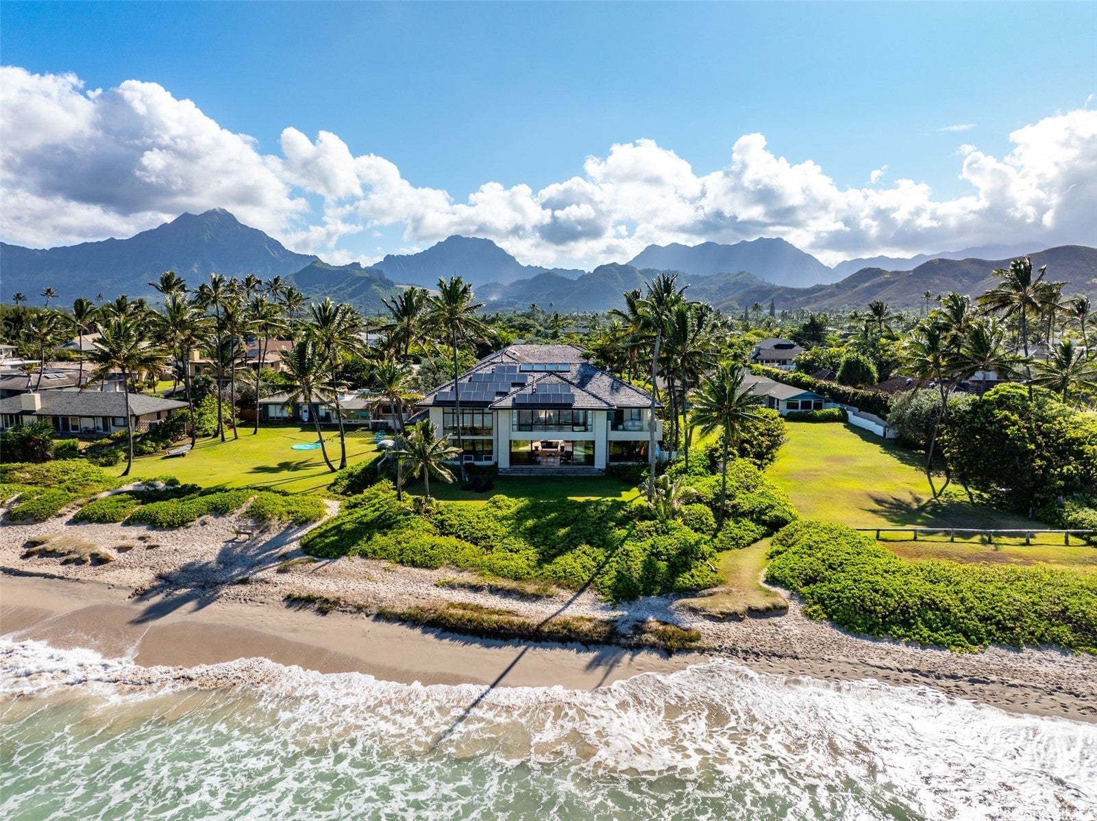 Kailua, Hawaii, 96734, United States, 12 Bedrooms Bedrooms, ,16 BathroomsBathrooms,Residential,Active,1944012