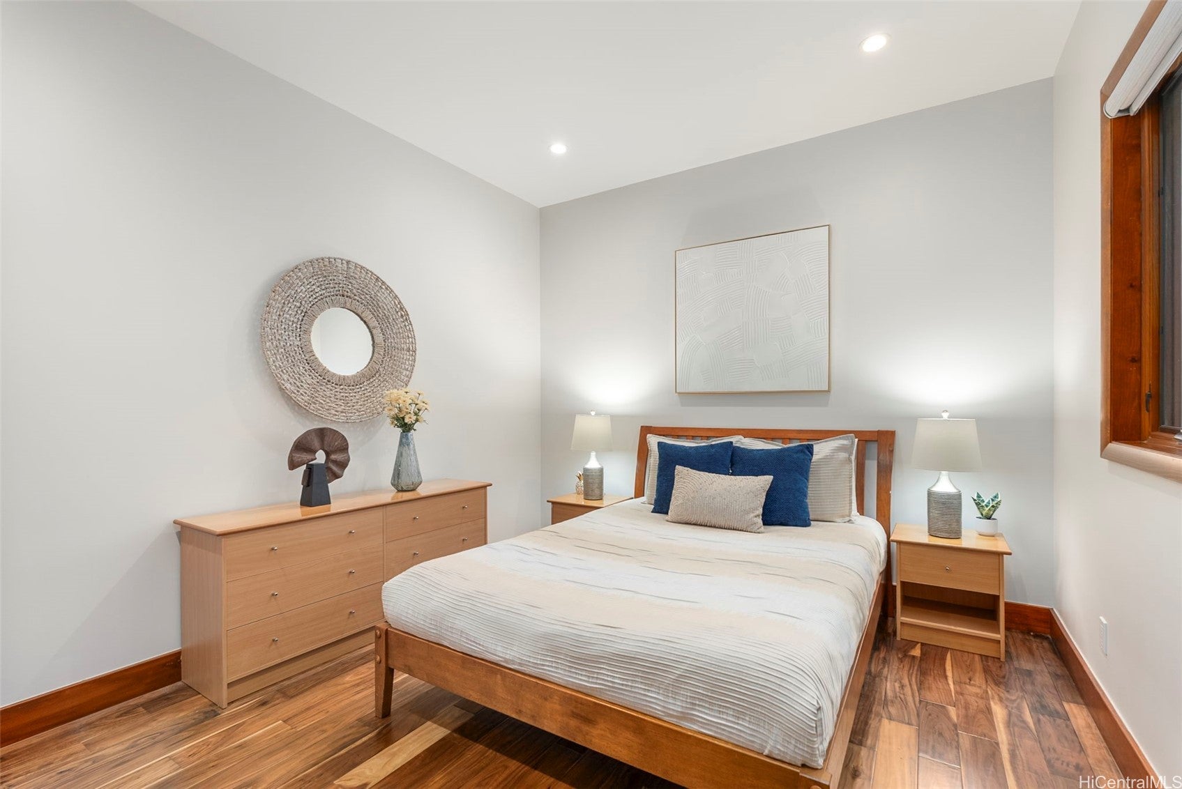 Honolulu, Hawaii, 96816, United States, 4 Bedrooms Bedrooms, ,4 BathroomsBathrooms,Residential,Active,1971808