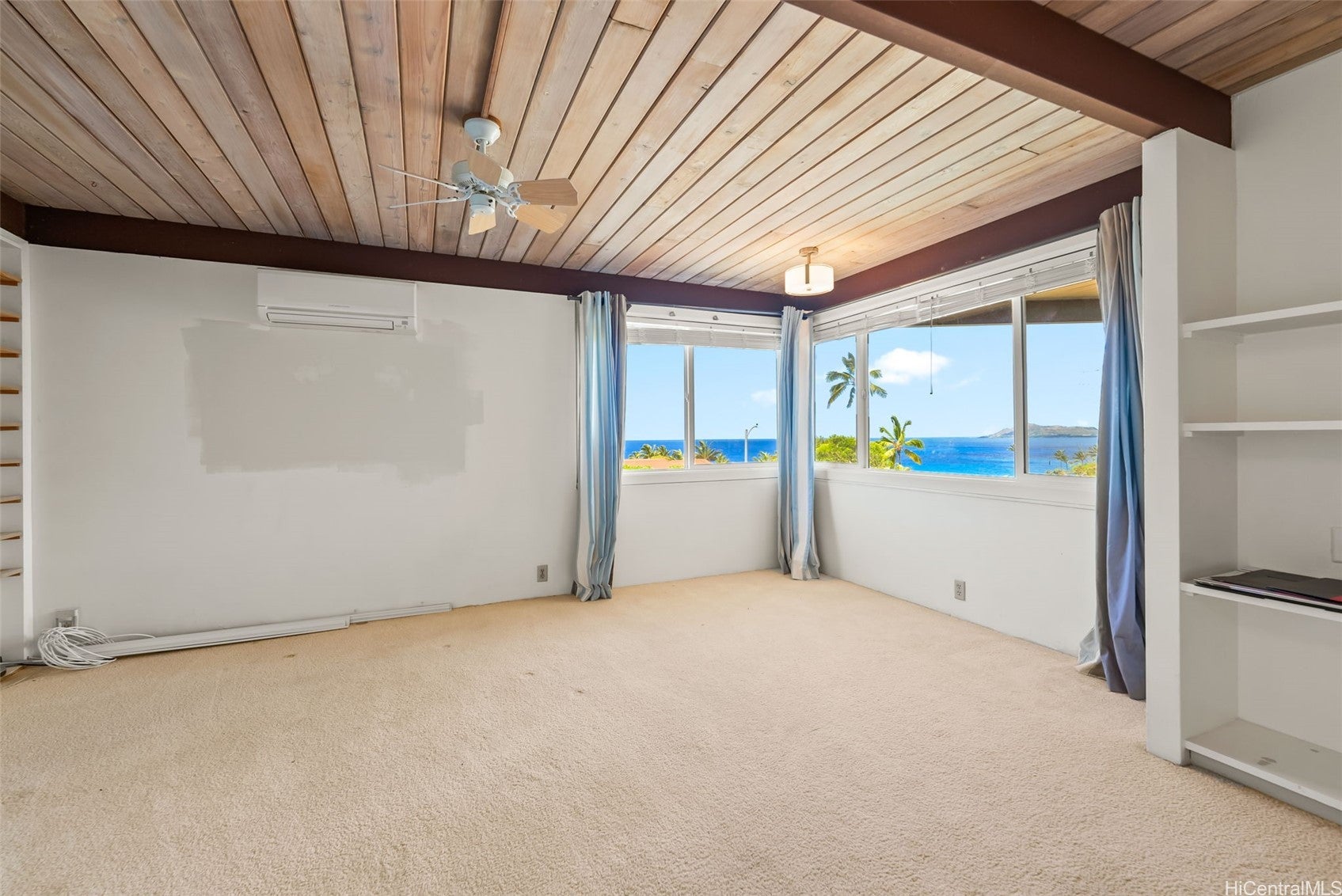 Honolulu, Hawaii, 96825, United States, 4 Bedrooms Bedrooms, ,2 BathroomsBathrooms,Residential,Active,1943794