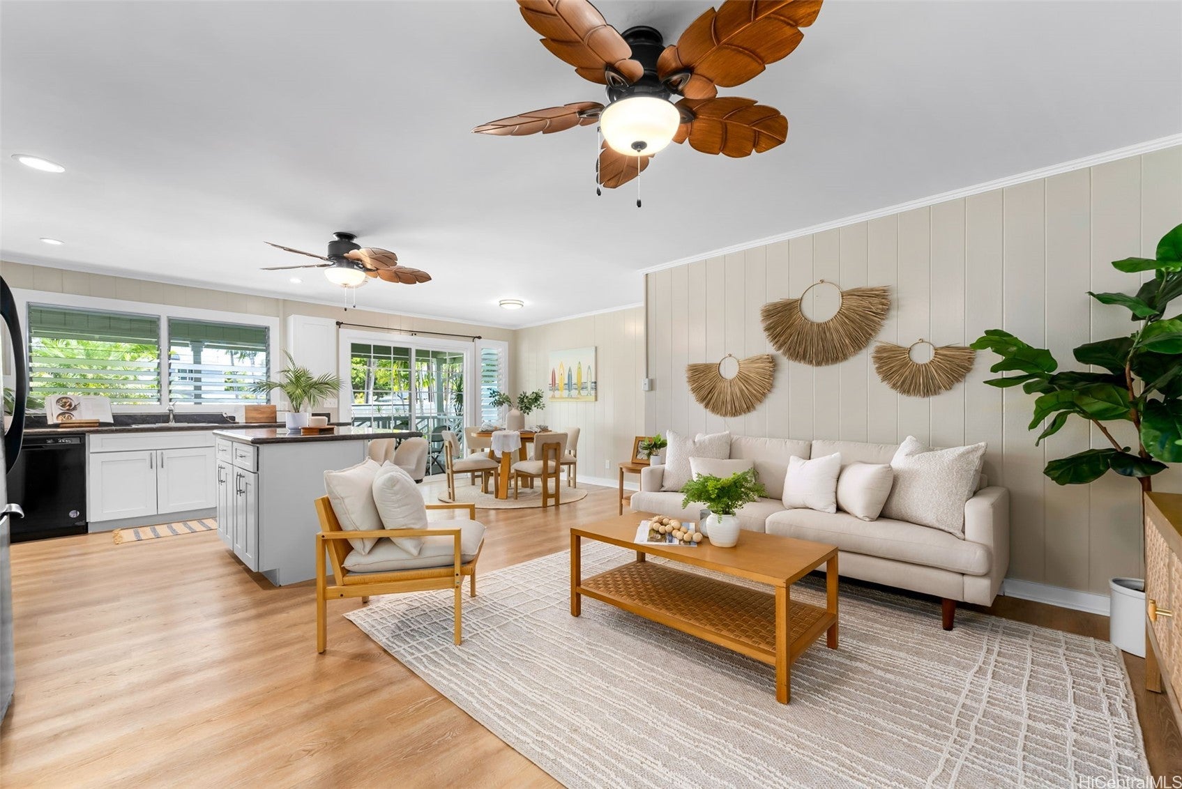 Kailua, Hawaii, 96734, United States, 6 Bedrooms Bedrooms, ,3 BathroomsBathrooms,Residential,Pending,1943834