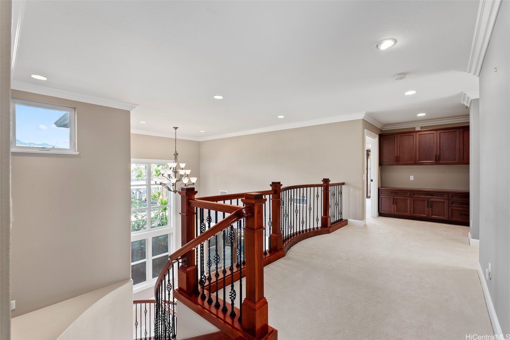 Honolulu, Hawaii, 96816, United States, 4 Bedrooms Bedrooms, ,4 BathroomsBathrooms,Residential,Contingent,1943772