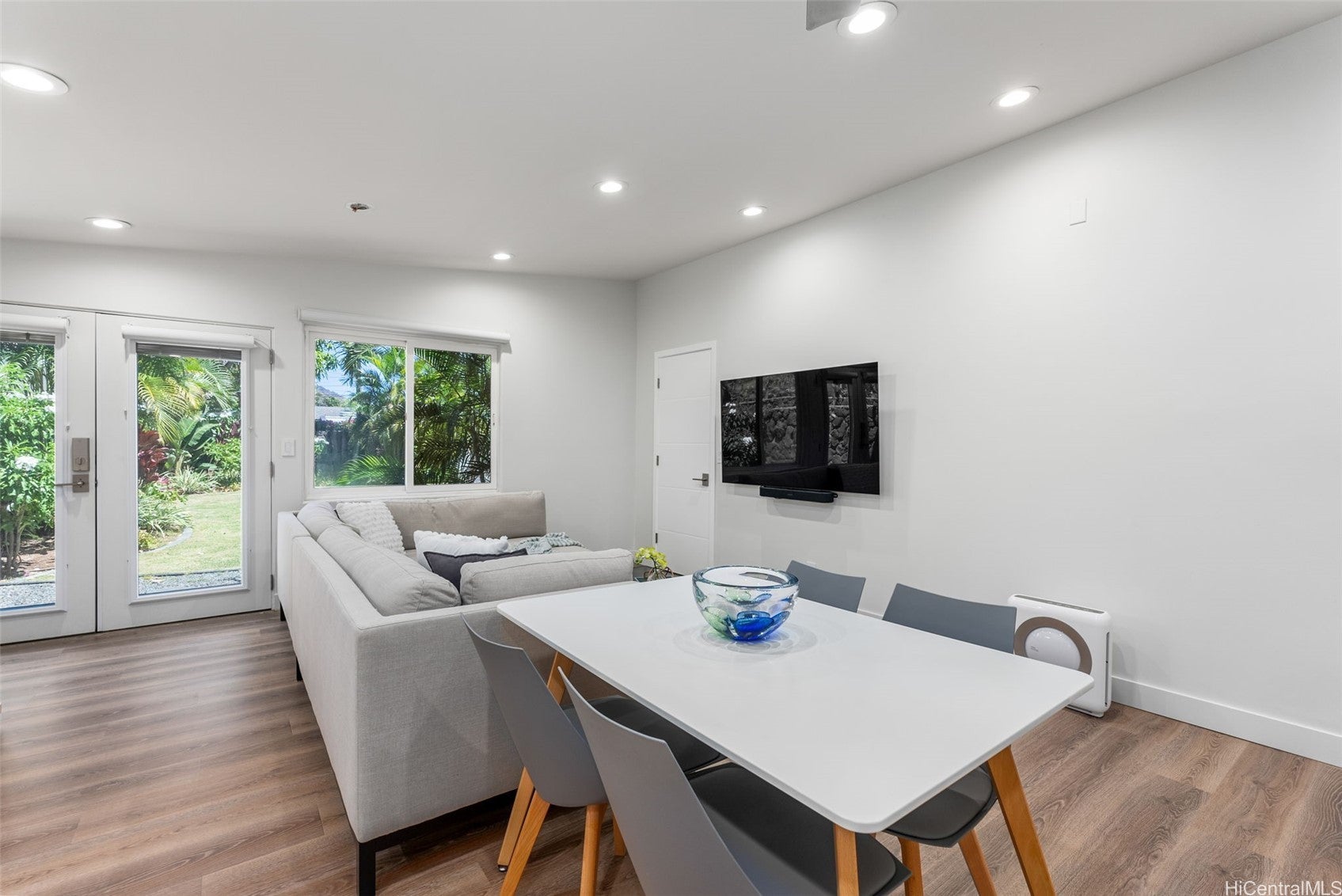 Honolulu, Hawaii, 96825, United States, 5 Bedrooms Bedrooms, ,4 BathroomsBathrooms,Residential,Active,1943784