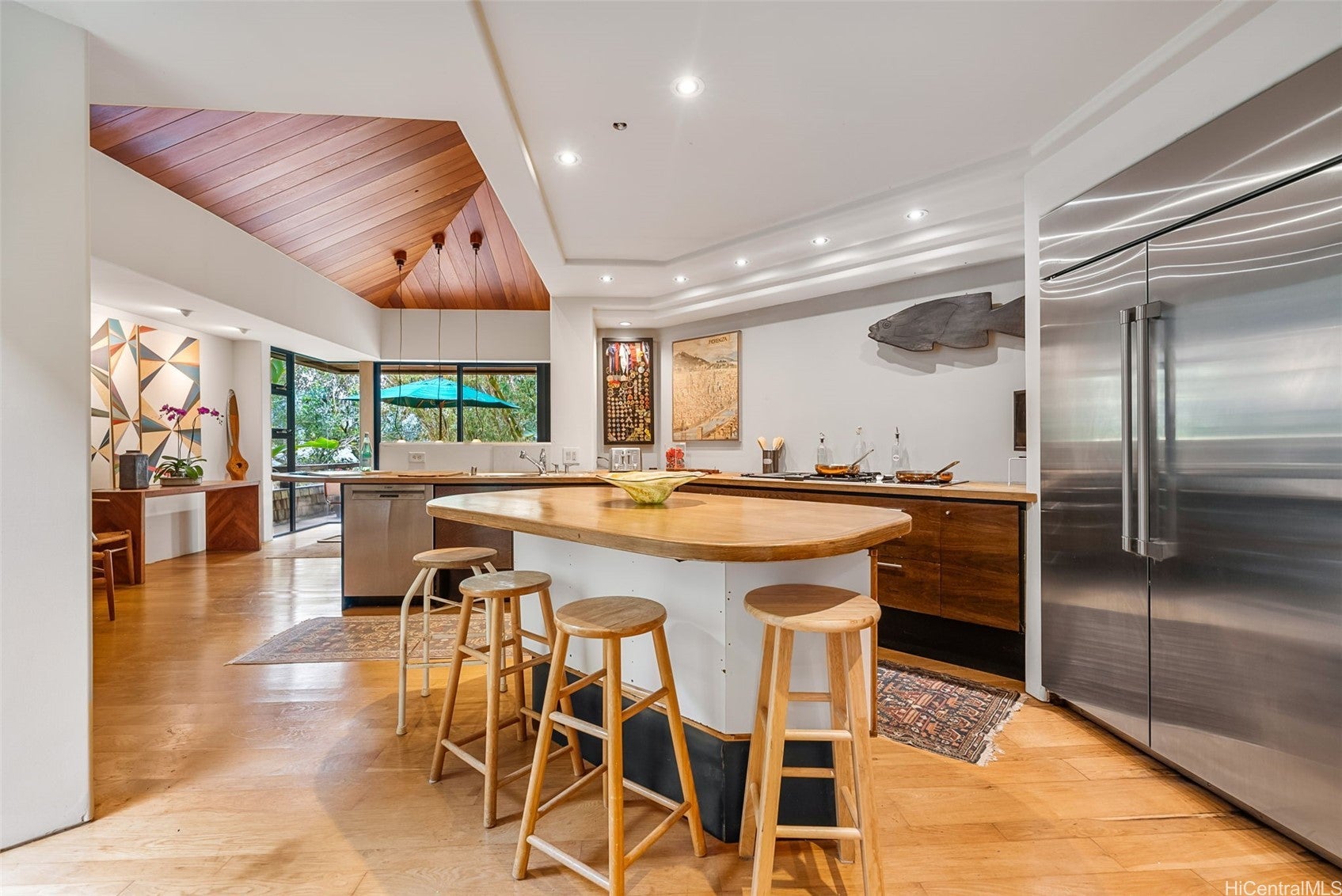 Honolulu, Hawaii, 96817, United States, 2 Bedrooms Bedrooms, ,3 BathroomsBathrooms,Residential,Active,2008694