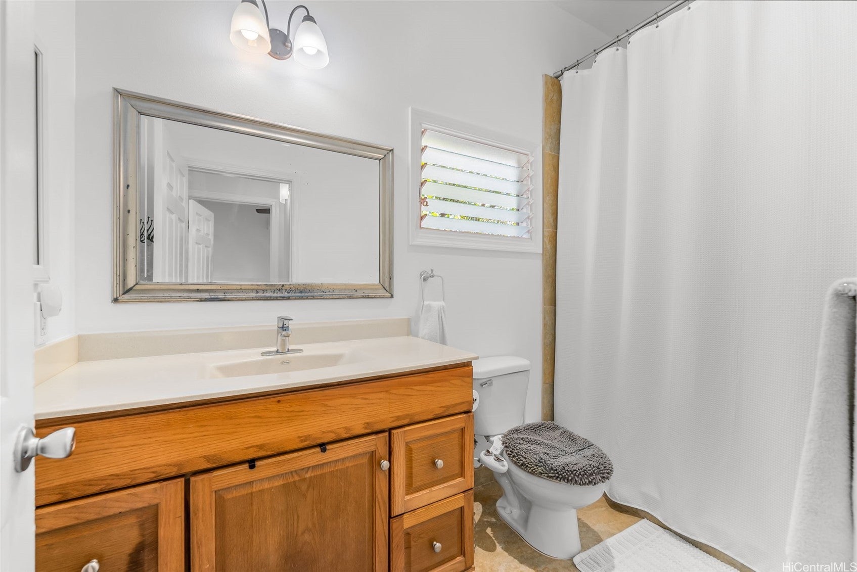 Kailua, Hawaii, 96734, United States, 6 Bedrooms Bedrooms, ,3 BathroomsBathrooms,Residential,Pending,1943834