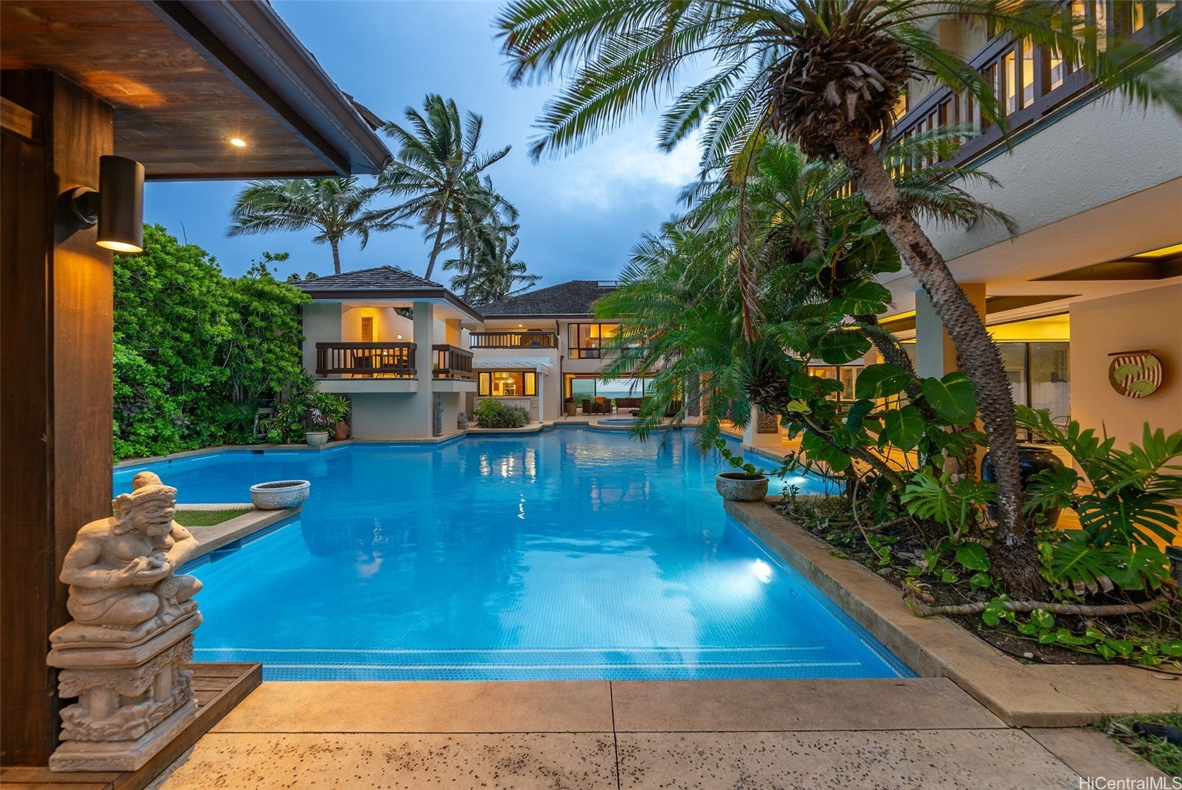 Kailua, Hawaii, 96734, United States, 12 Bedrooms Bedrooms, ,16 BathroomsBathrooms,Residential,Active,1944012
