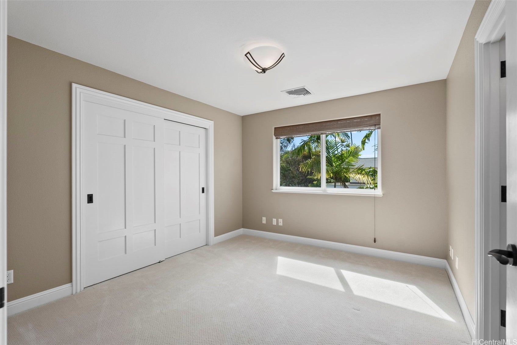 Honolulu, Hawaii, 96816, United States, 4 Bedrooms Bedrooms, ,4 BathroomsBathrooms,Residential,Contingent,1943772