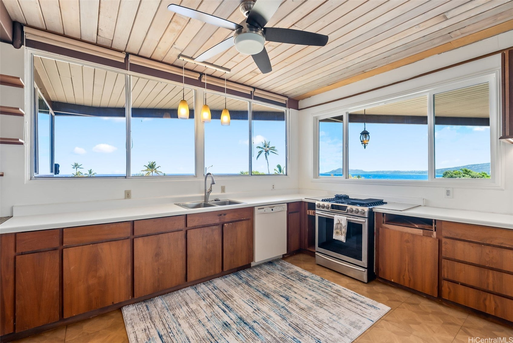 Honolulu, Hawaii, 96825, United States, 4 Bedrooms Bedrooms, ,2 BathroomsBathrooms,Residential,Active,1943794