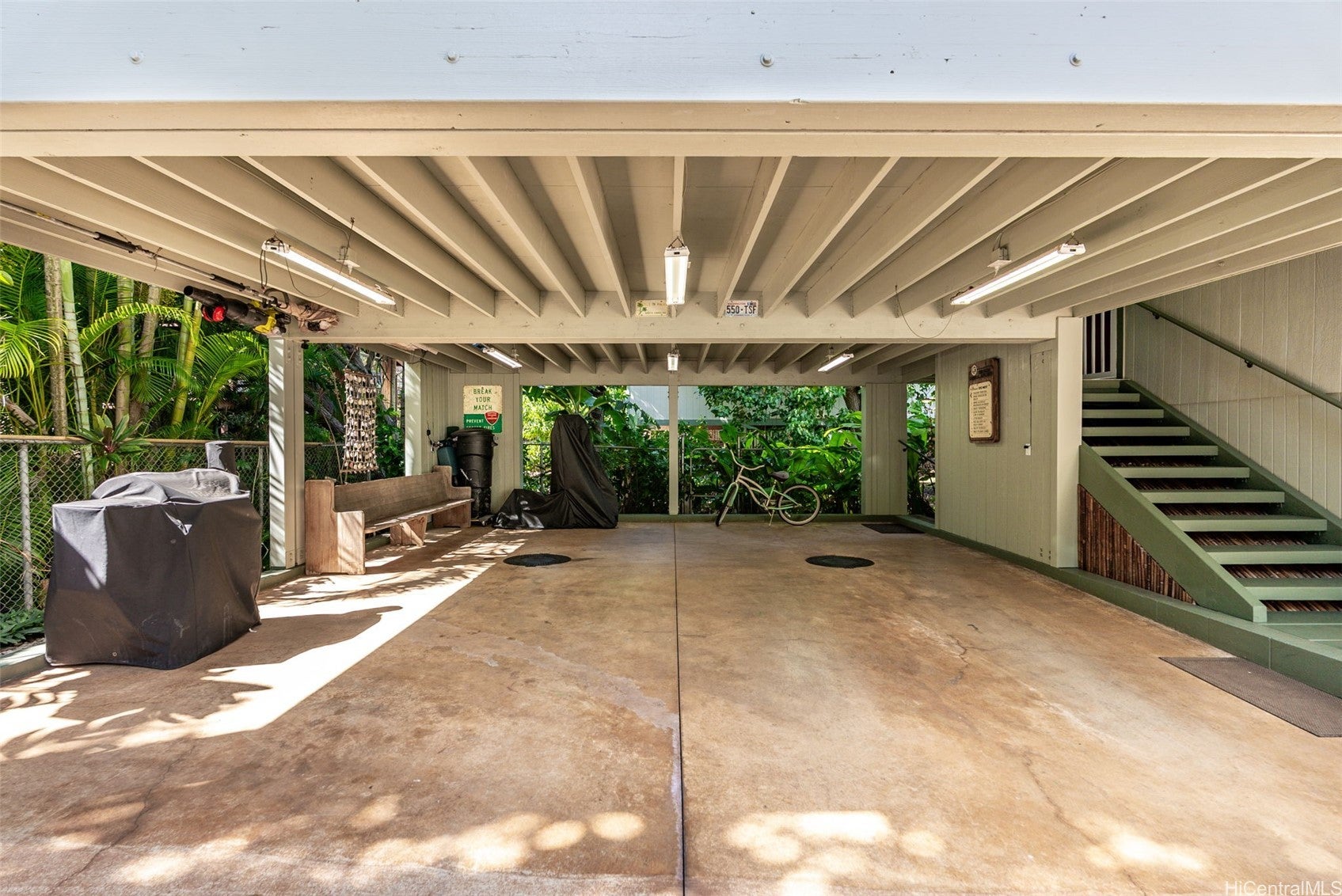 Haleiwa, Hawaii, 96712, United States, 4 Bedrooms Bedrooms, ,4 BathroomsBathrooms,Residential,Active,1993935