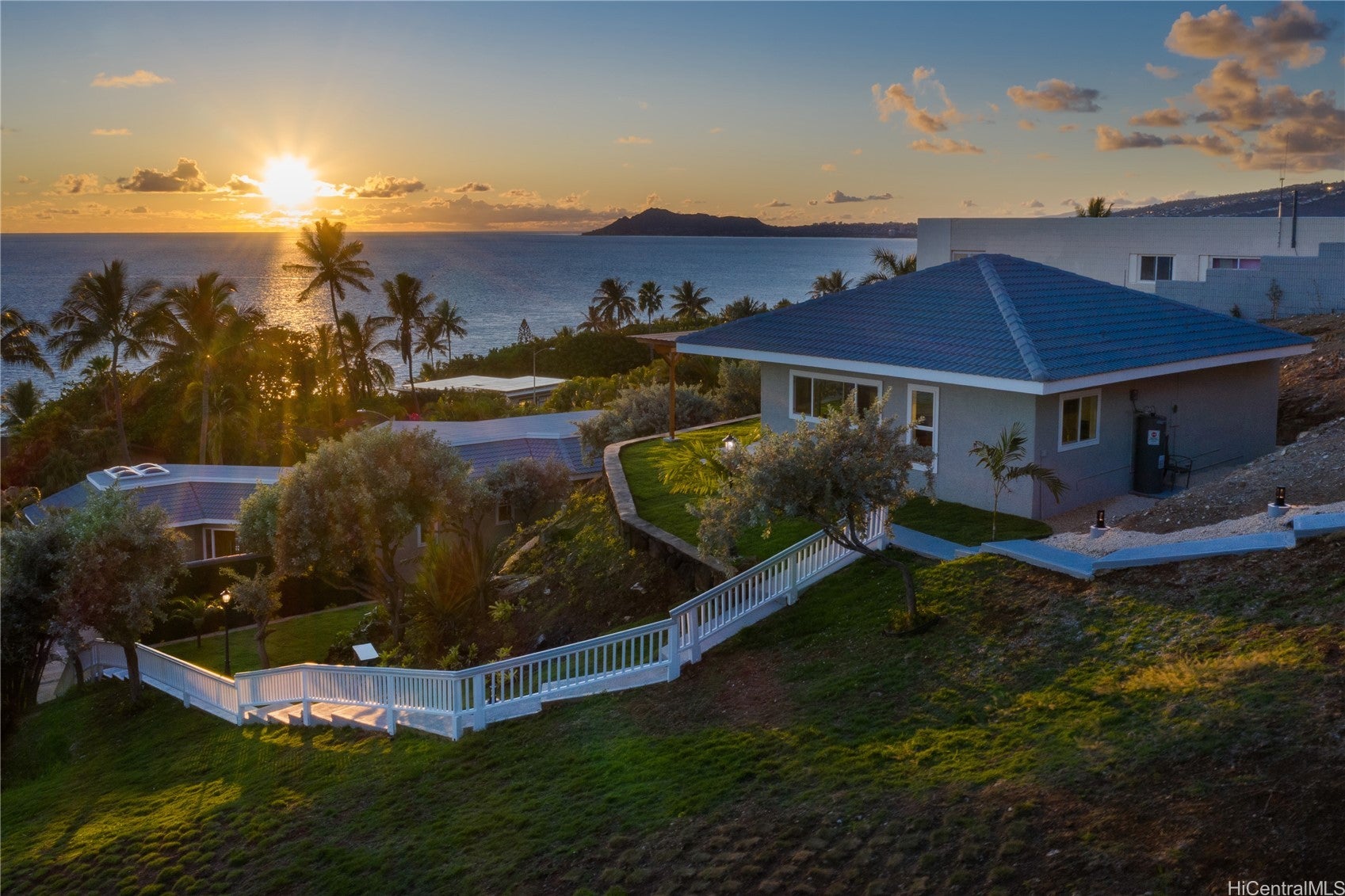 Honolulu, Hawaii, 96825, United States, ,4 BathroomsBathrooms,Residential,Active,1703164