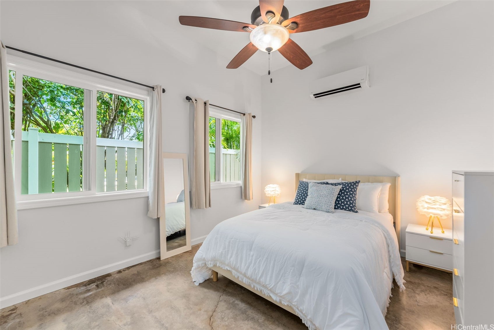 Kailua, Hawaii, 96734, United States, 6 Bedrooms Bedrooms, ,3 BathroomsBathrooms,Residential,Pending,1943834