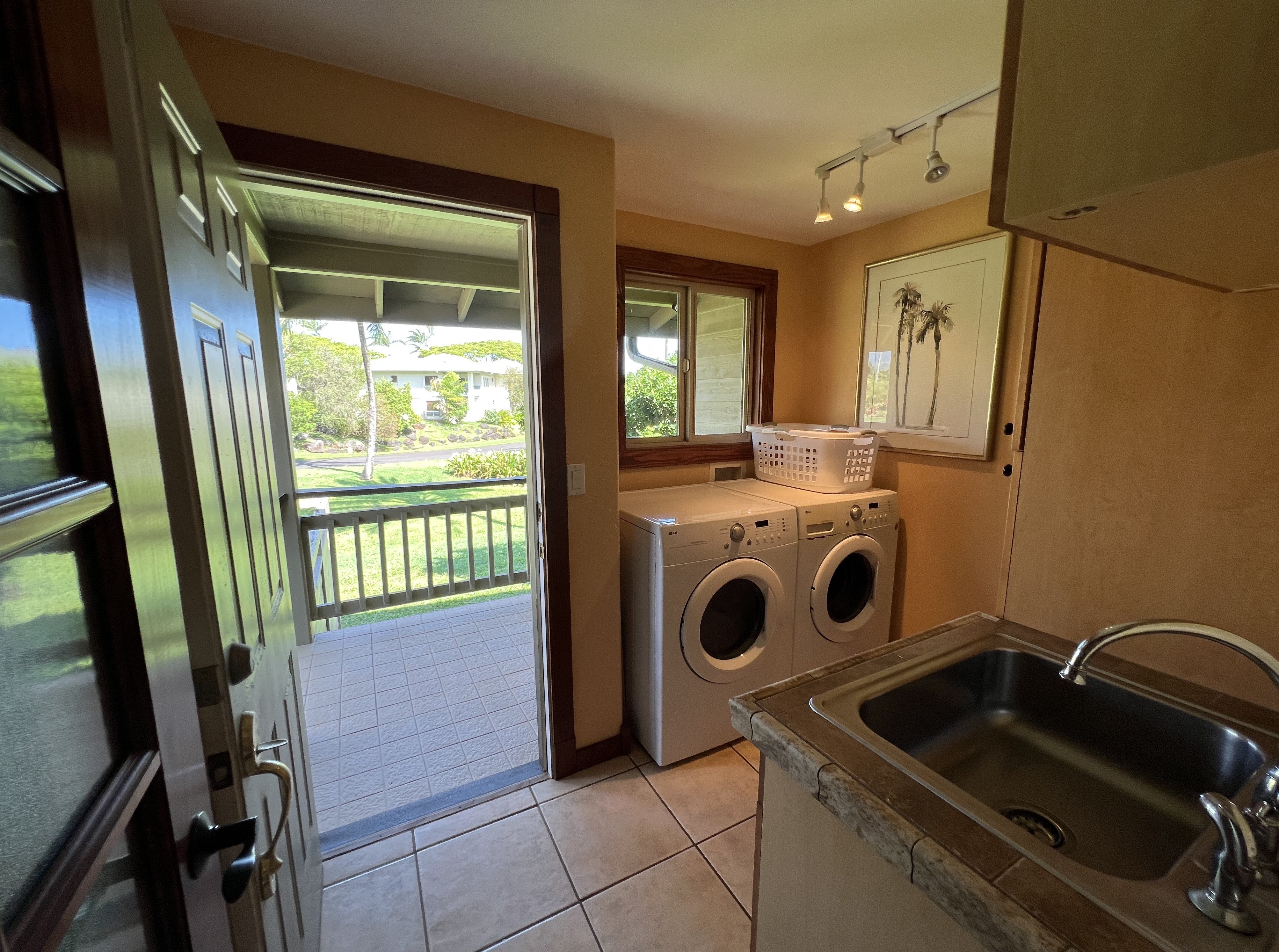 Princeville, Hawaii, 96722, United States, 4 Bedrooms Bedrooms, ,4 BathroomsBathrooms,Residential,Active,1844534