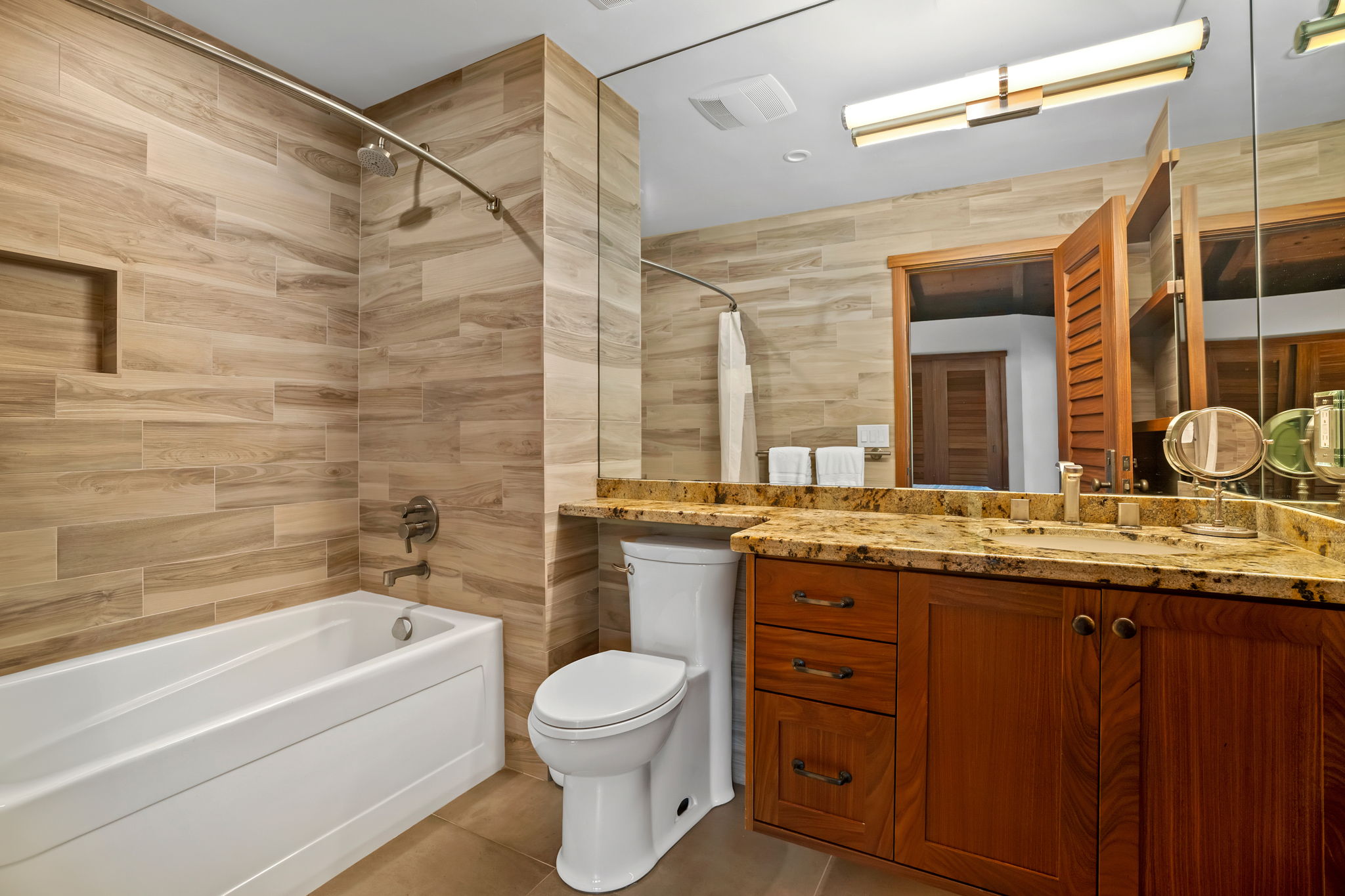 Koloa, Hawaii, 96756, United States, 2 Bedrooms Bedrooms, ,2 BathroomsBathrooms,Residential,Active,1889489