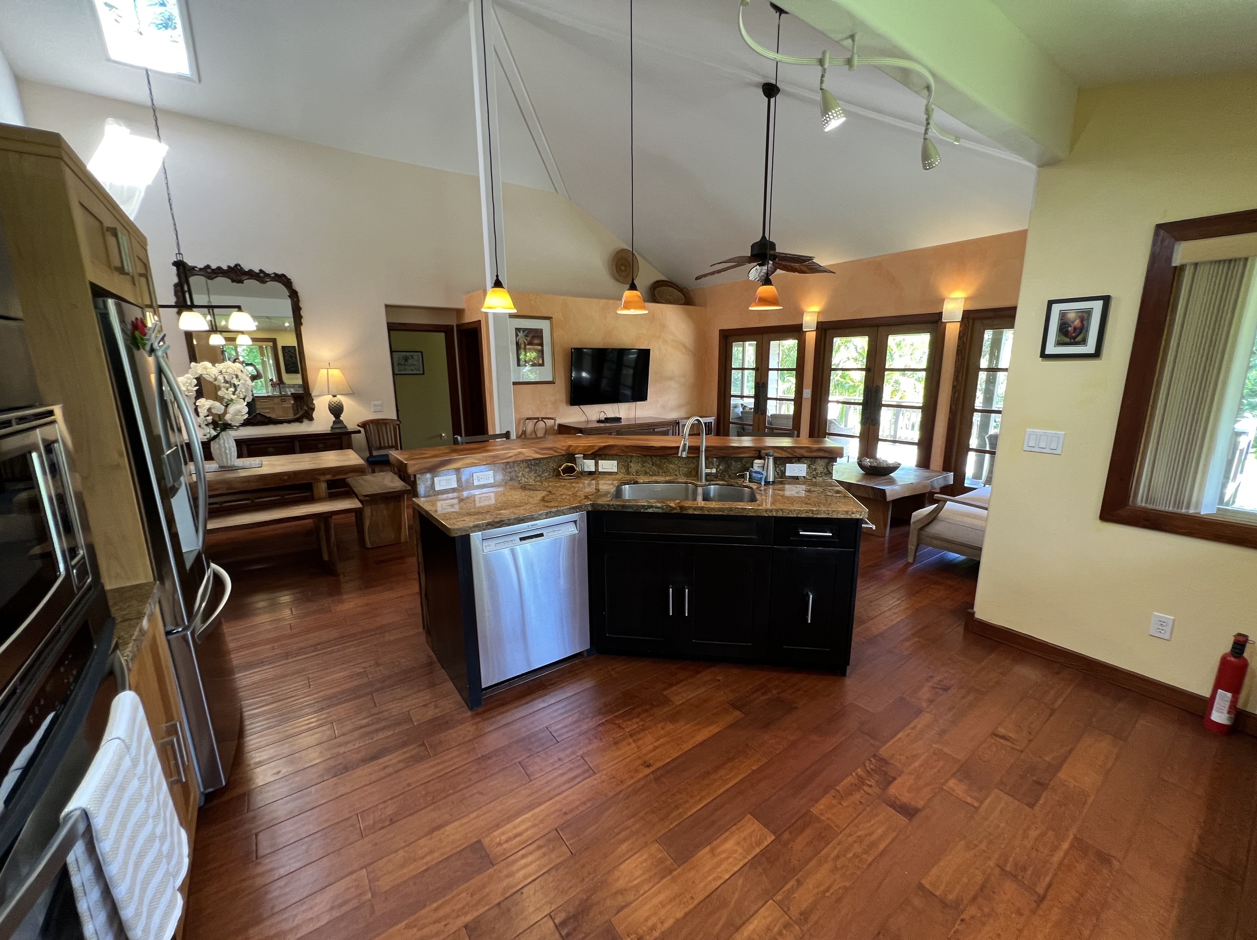 Princeville, Hawaii, 96722, United States, 4 Bedrooms Bedrooms, ,4 BathroomsBathrooms,Residential,Active,1844534