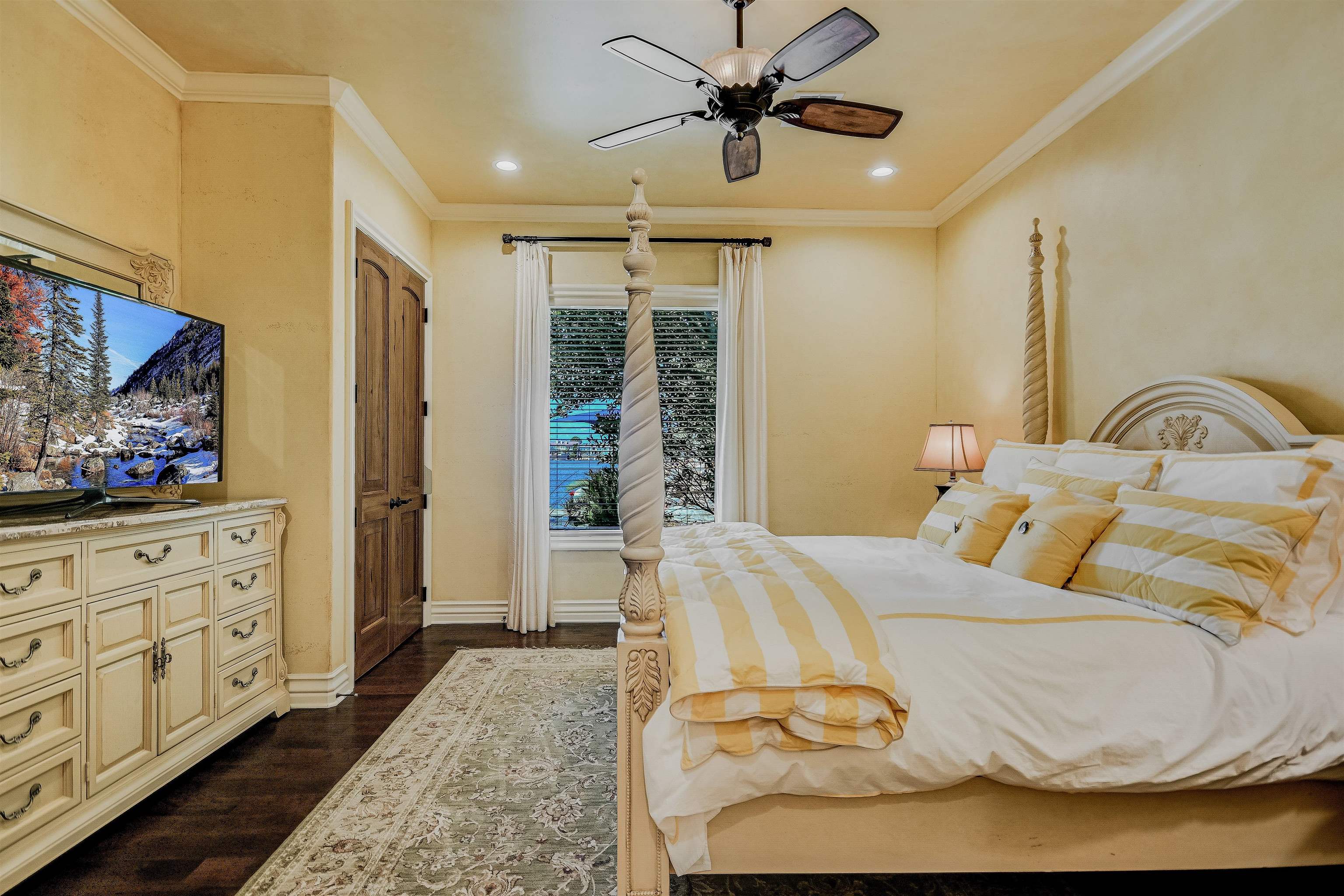 Horseshoe Bay, Texas, 78657, United States, 5 Bedrooms Bedrooms, ,6 BathroomsBathrooms,Residential,Active,1905083