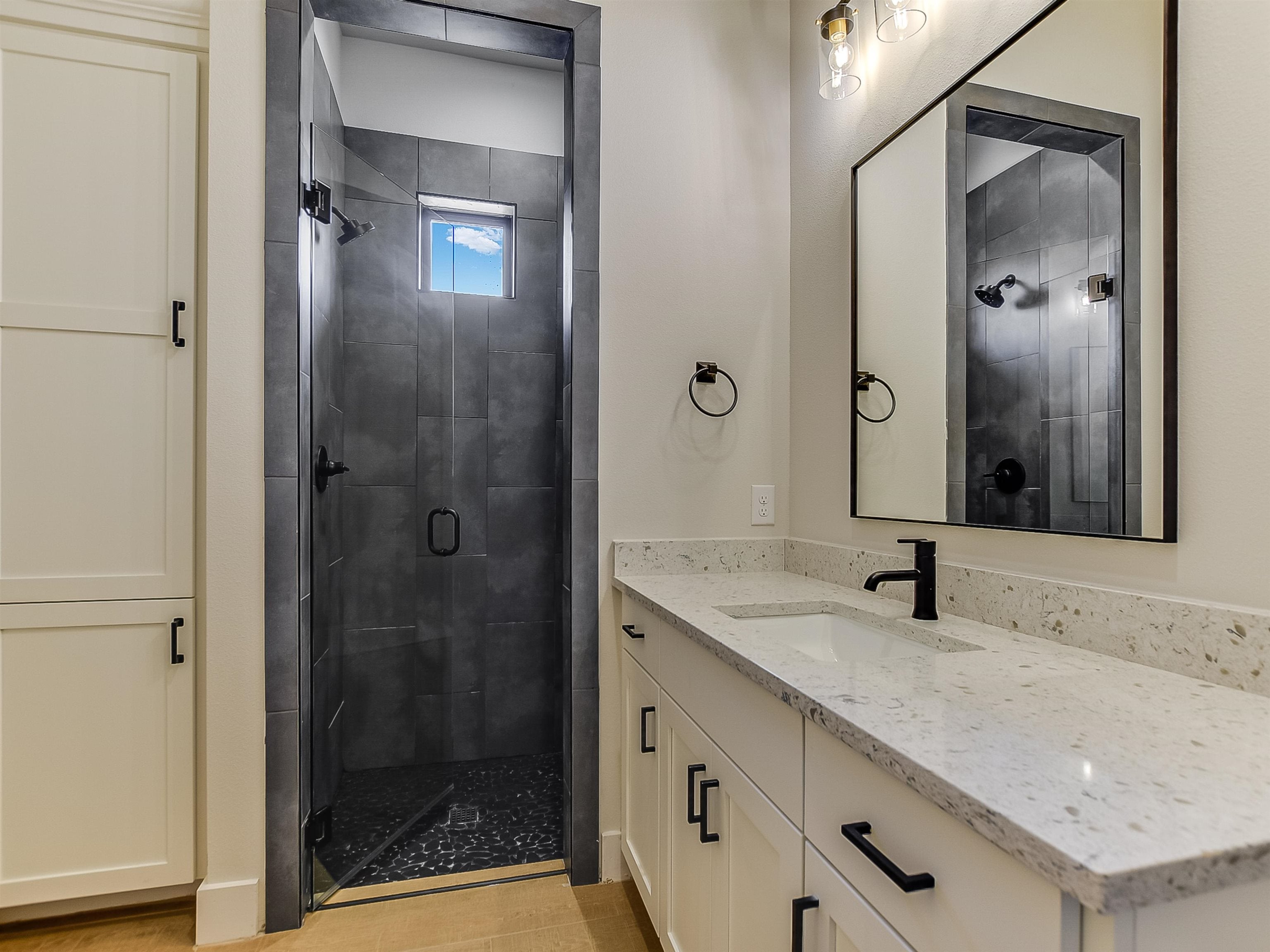 Horseshoe Bay, Texas, 78657, United States, 4 Bedrooms Bedrooms, ,5 BathroomsBathrooms,Residential,Active,1919416