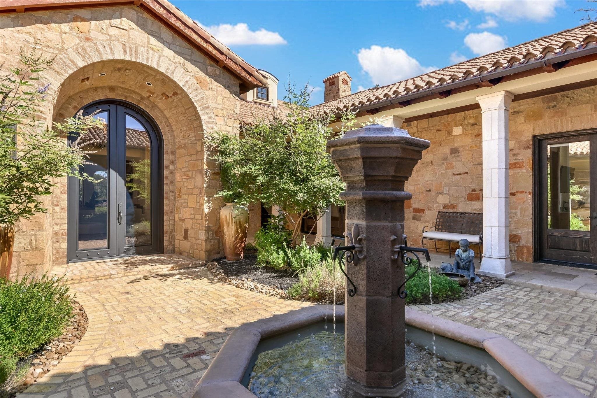 Horseshoe Bay, Texas, 78657, United States, 5 Bedrooms Bedrooms, ,7 BathroomsBathrooms,Residential,Active,1988425