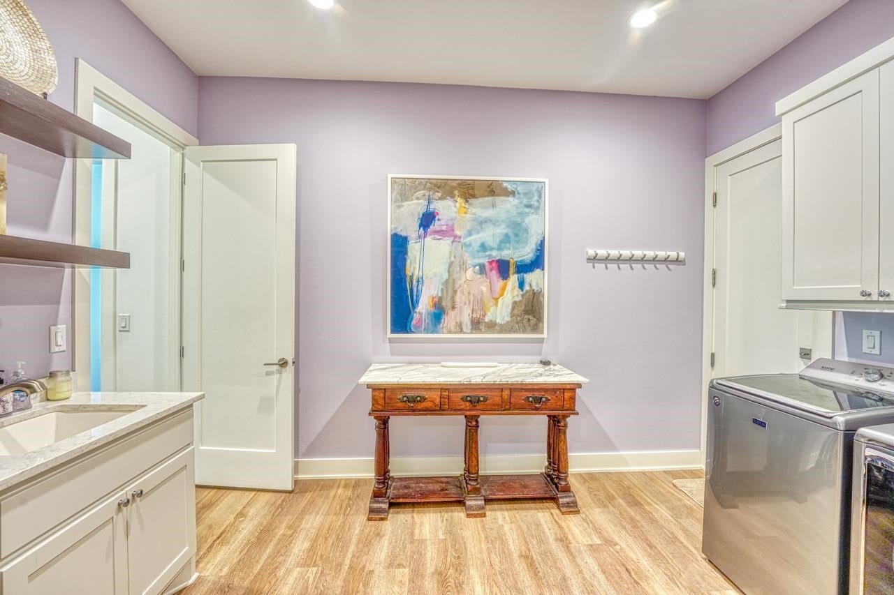 Horseshoe Bay, Texas, 78657, United States, 3 Bedrooms Bedrooms, ,4 BathroomsBathrooms,Residential,Active,2009842