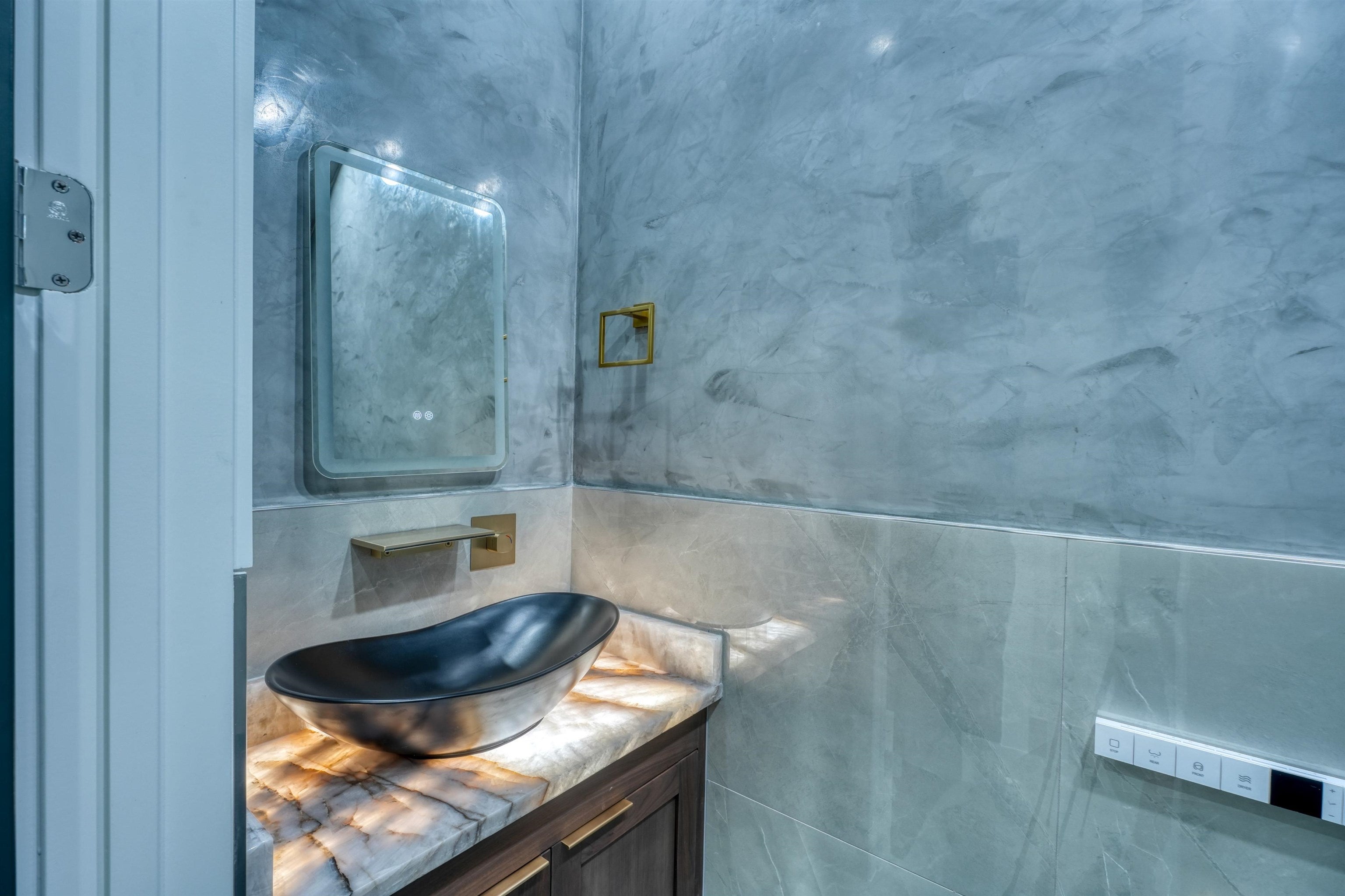 Horseshoe Bay, Texas, 78657, United States, 5 Bedrooms Bedrooms, ,6 BathroomsBathrooms,Residential,Active,1888975