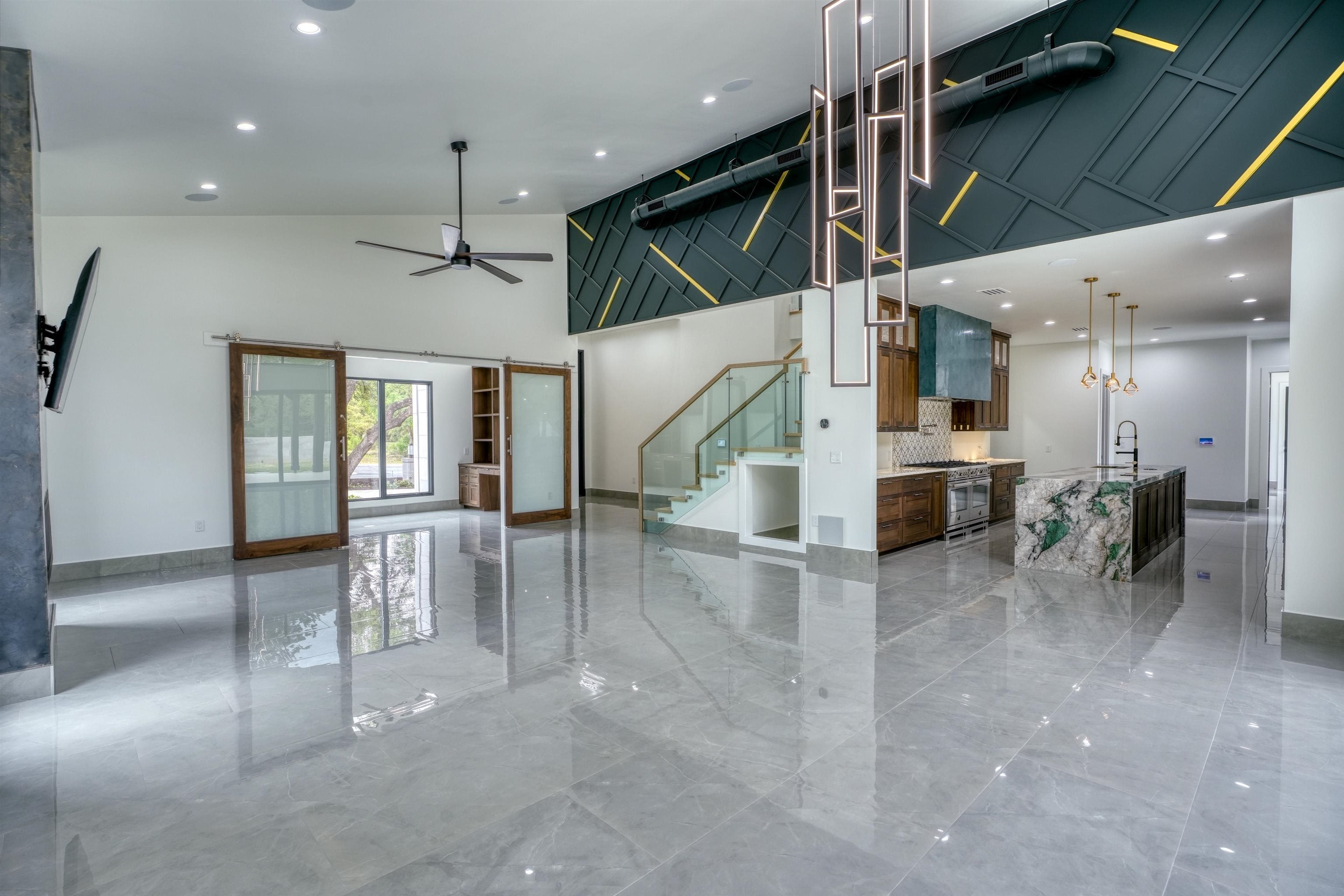 Horseshoe Bay, Texas, 78657, United States, 5 Bedrooms Bedrooms, ,6 BathroomsBathrooms,Residential,Active,1888975