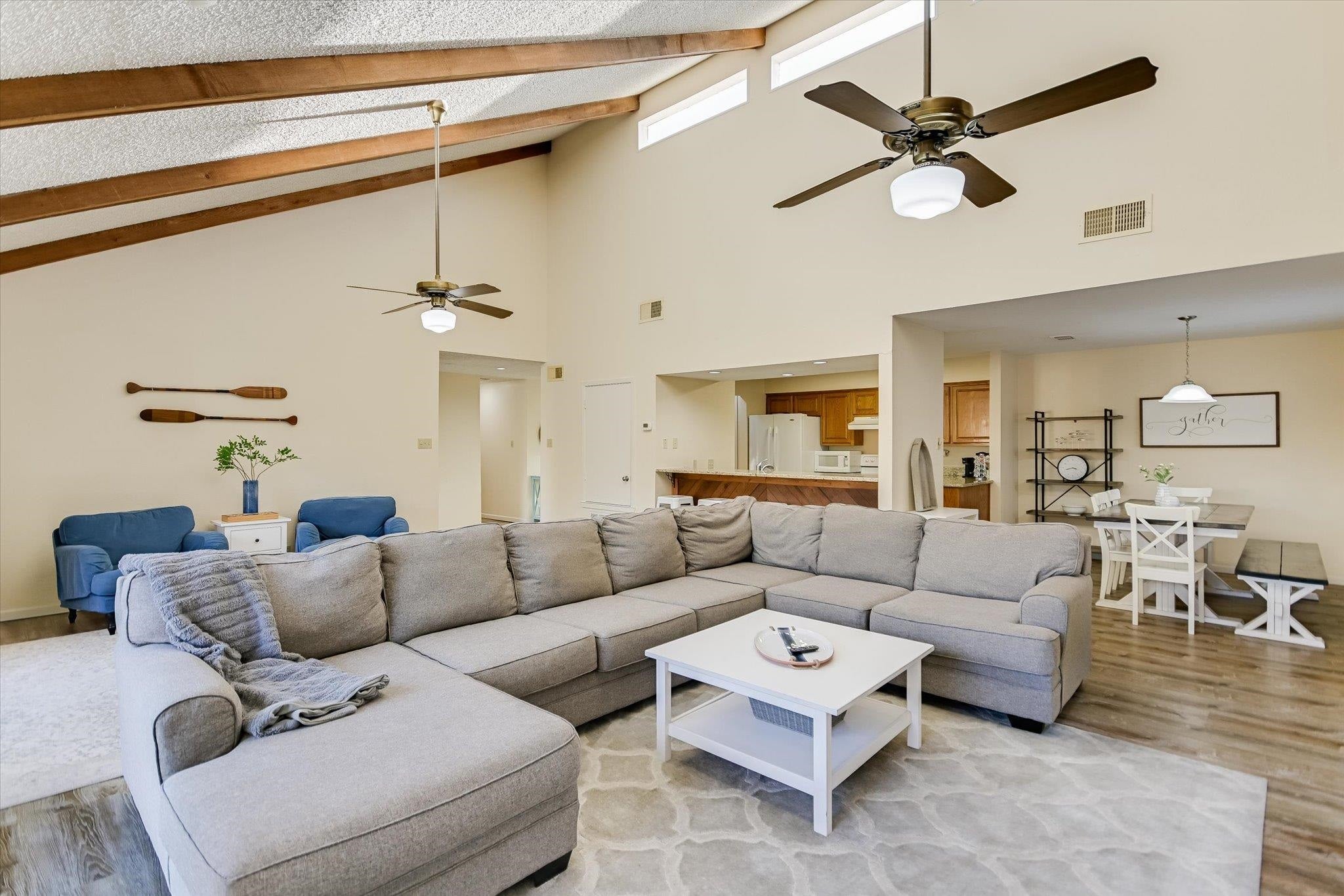 Horseshoe Bay, Texas, 78657, United States, 3 Bedrooms Bedrooms, ,3 BathroomsBathrooms,Residential,Active,2007218