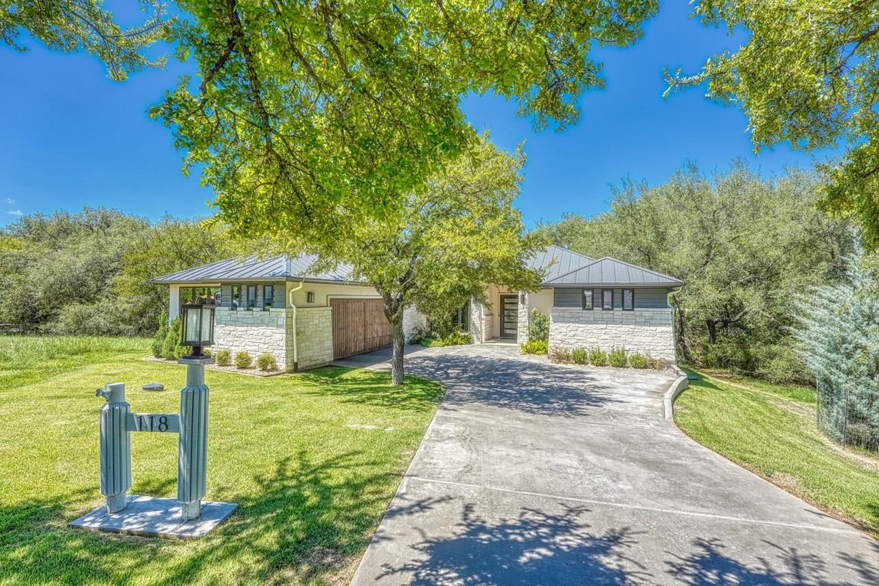 Horseshoe Bay, Texas, 78657, United States, 3 Bedrooms Bedrooms, ,4 BathroomsBathrooms,Residential,Active,2009842