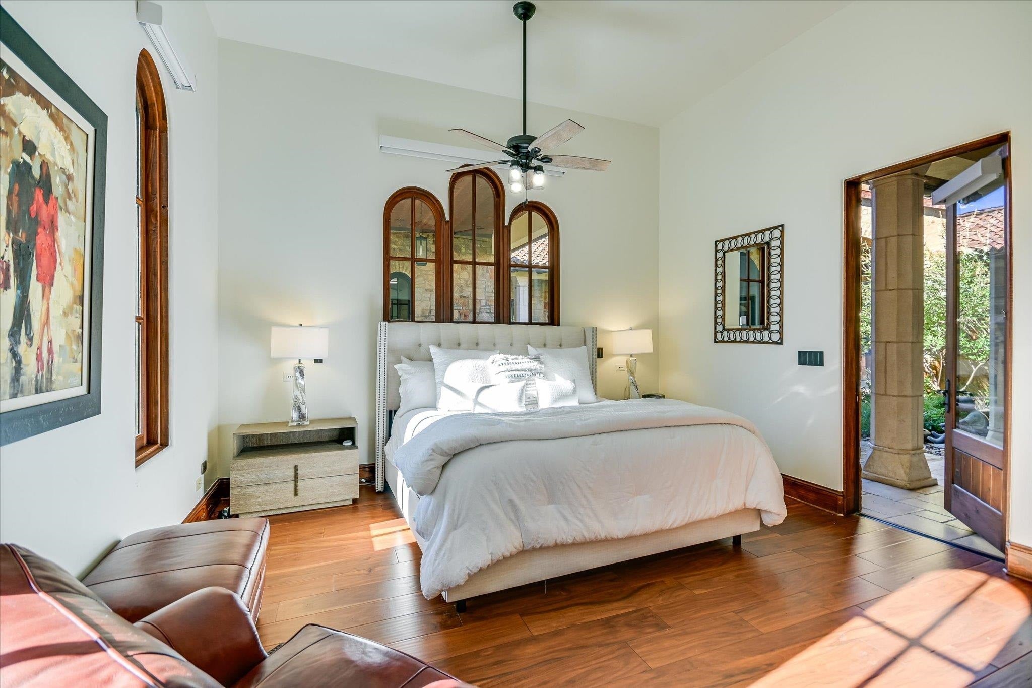 Horseshoe Bay, Texas, 78657, United States, 5 Bedrooms Bedrooms, ,7 BathroomsBathrooms,Residential,Active,1988425