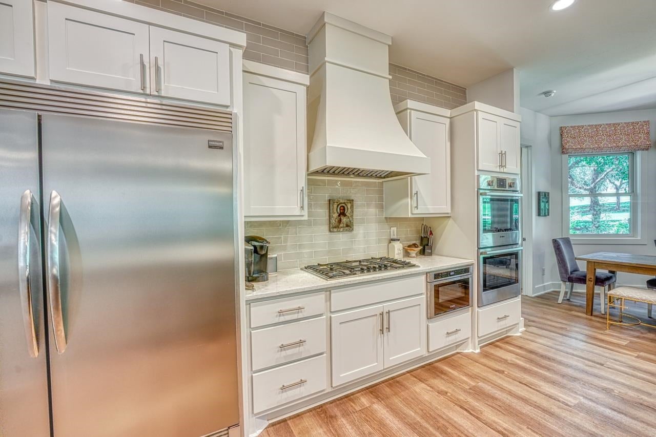 Horseshoe Bay, Texas, 78657, United States, 3 Bedrooms Bedrooms, ,4 BathroomsBathrooms,Residential,Active,2009842