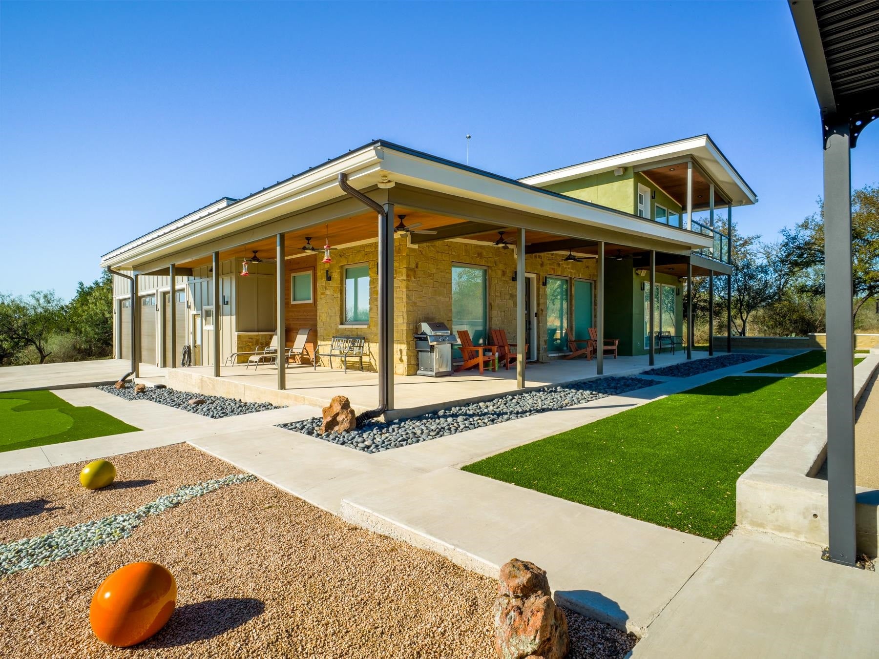 Burnet, Texas, 78611, United States, 2 Bedrooms Bedrooms, ,3 BathroomsBathrooms,Residential,Active,1989769