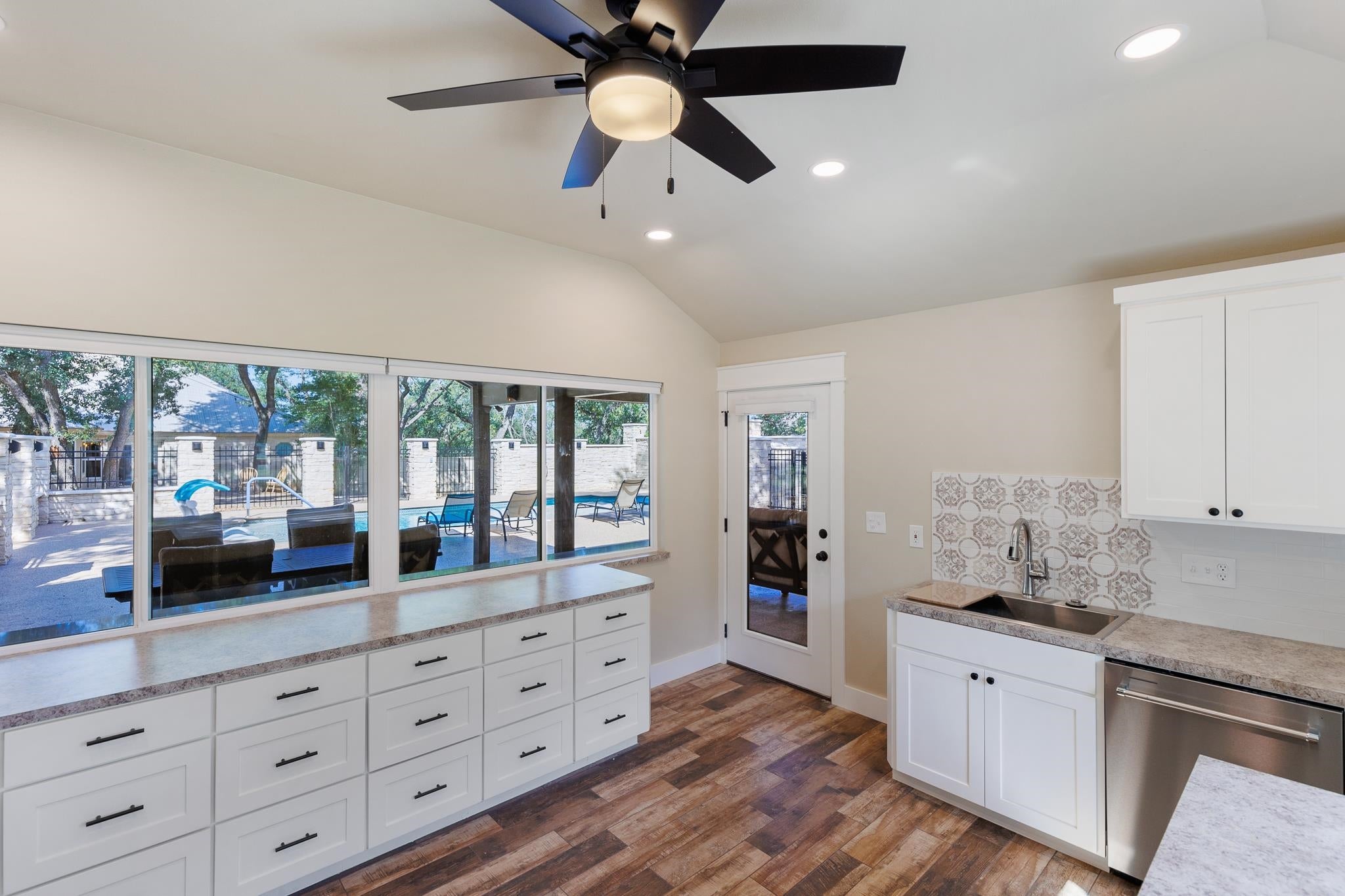 Georgetown, Texas, 78628, United States, 8 Bedrooms Bedrooms, ,8 BathroomsBathrooms,Residential,Active,1849530