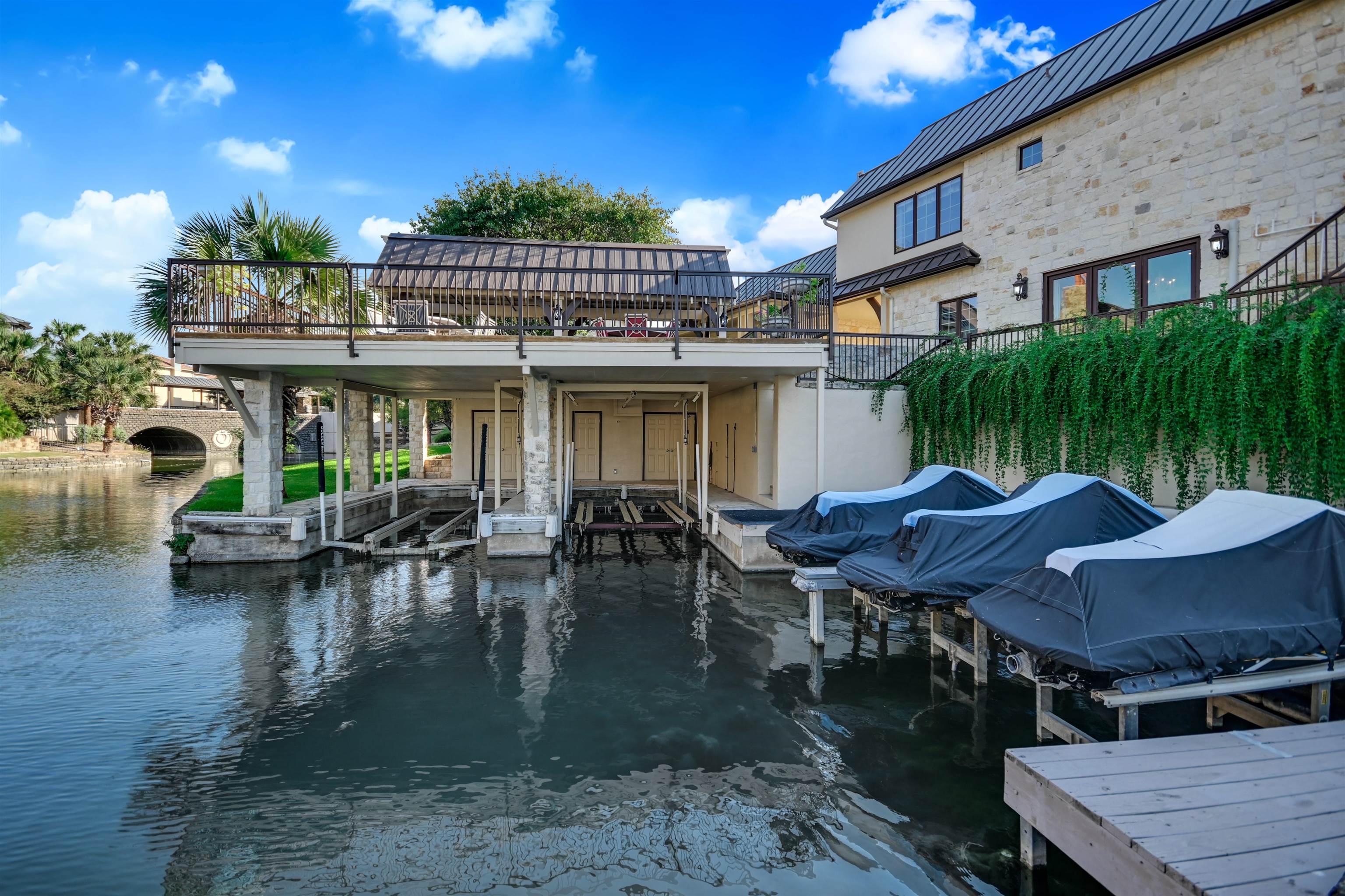 Horseshoe Bay, Texas, 78657, United States, ,9 BathroomsBathrooms,Residential,Active,1770059