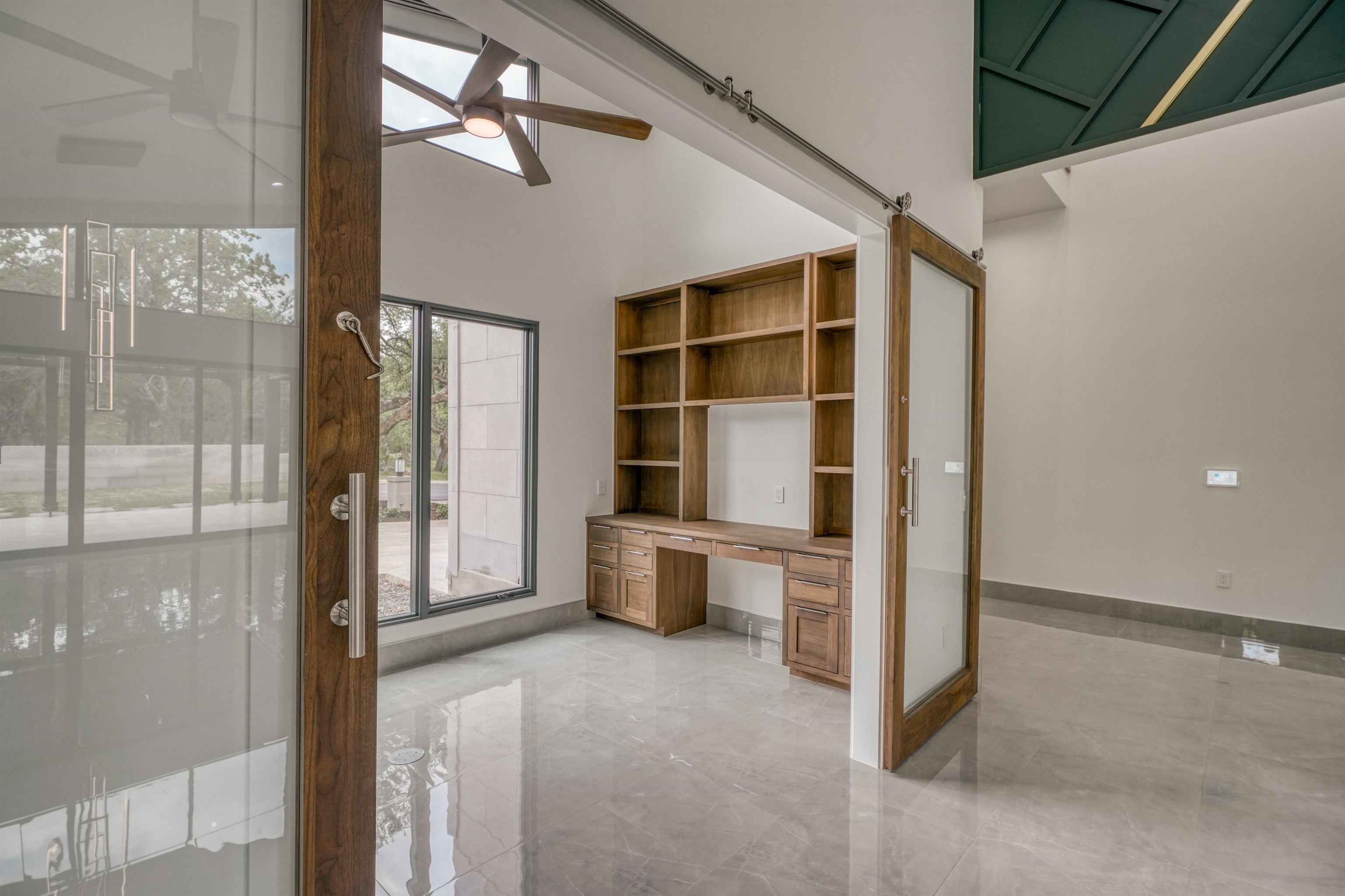 Horseshoe Bay, Texas, 78657, United States, 5 Bedrooms Bedrooms, ,6 BathroomsBathrooms,Residential,Active,1888975