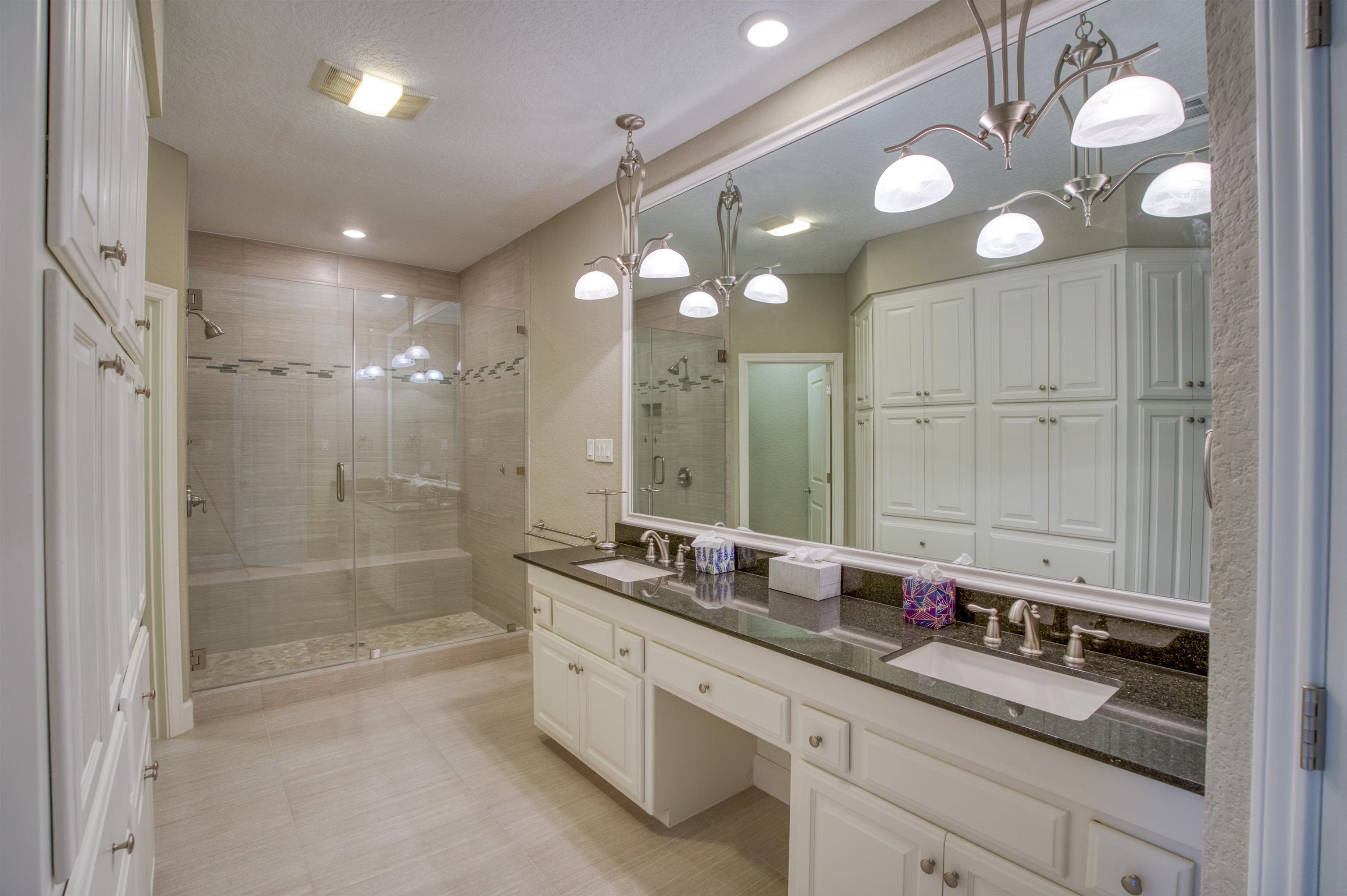 Horseshoe Bay, Texas, 78657, United States, ,5 BathroomsBathrooms,Residential,Active,1769459